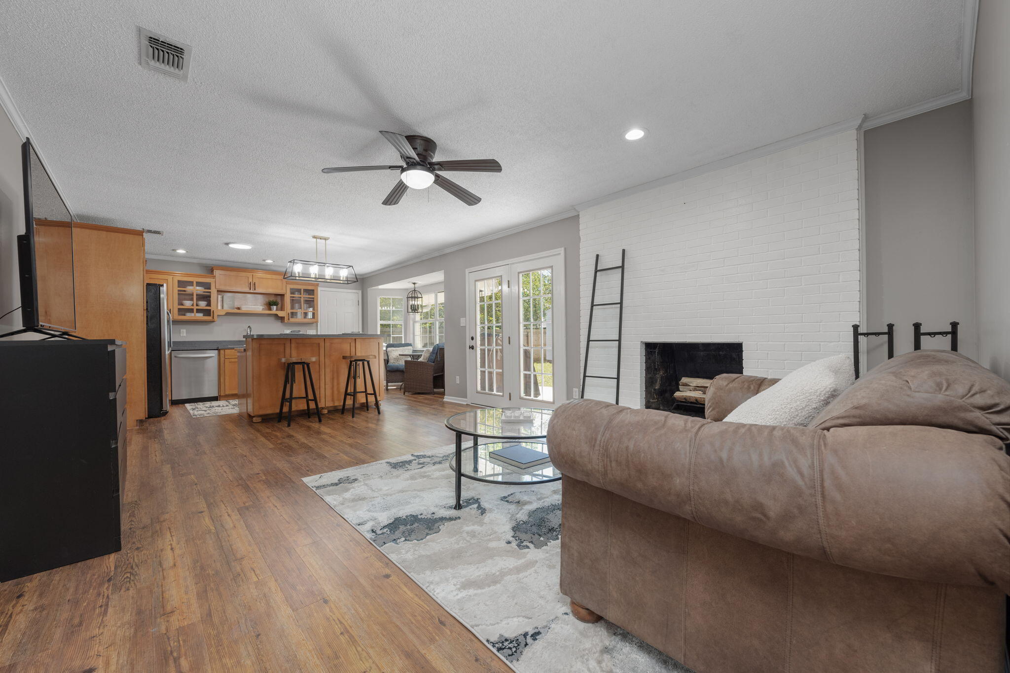 SCENIC HEIGHTS - Residential