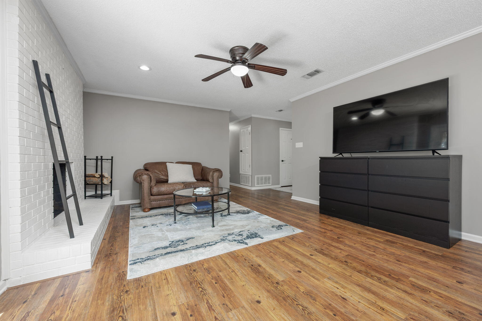 SCENIC HEIGHTS - Residential