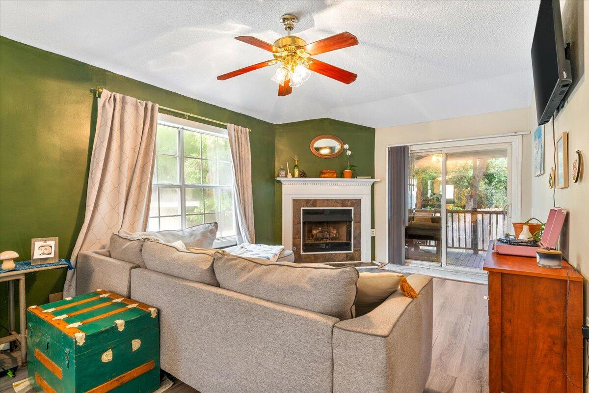 SHOAL CREEK VILLAS - Residential