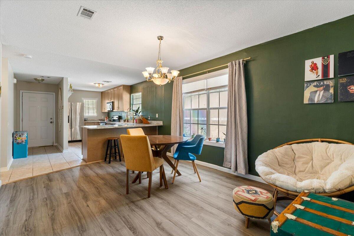 SHOAL CREEK VILLAS - Residential
