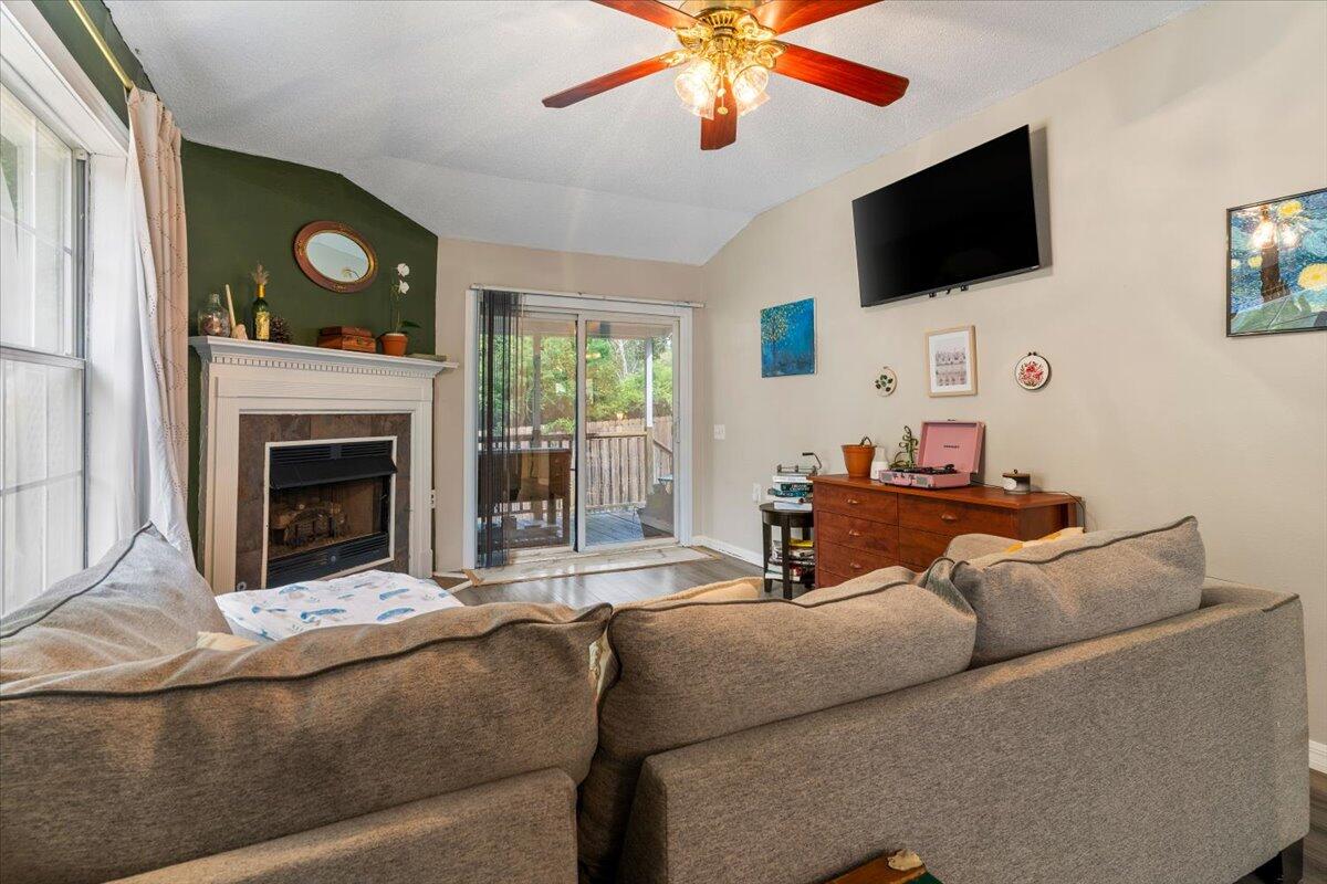 SHOAL CREEK VILLAS - Residential