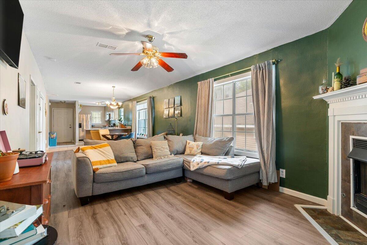 SHOAL CREEK VILLAS - Residential