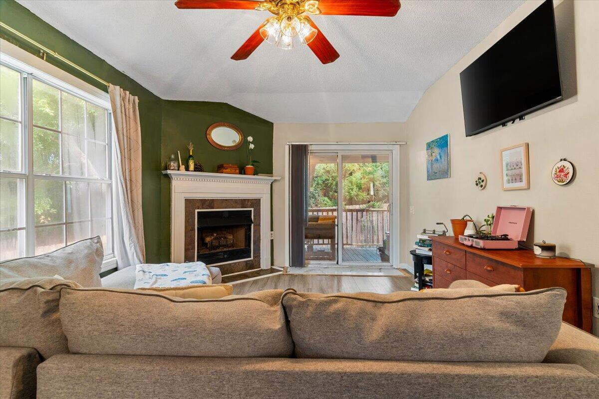 SHOAL CREEK VILLAS - Residential