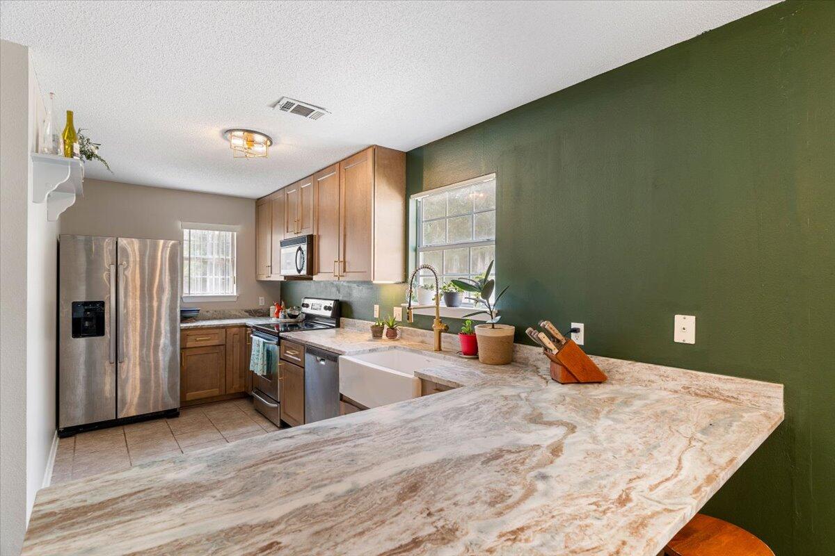 SHOAL CREEK VILLAS - Residential