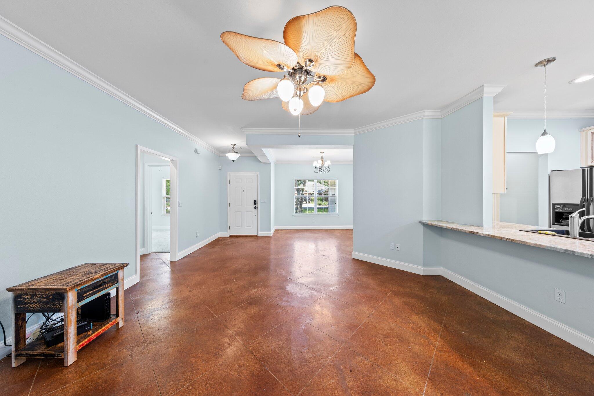 ELLIOTTS POINT - Residential