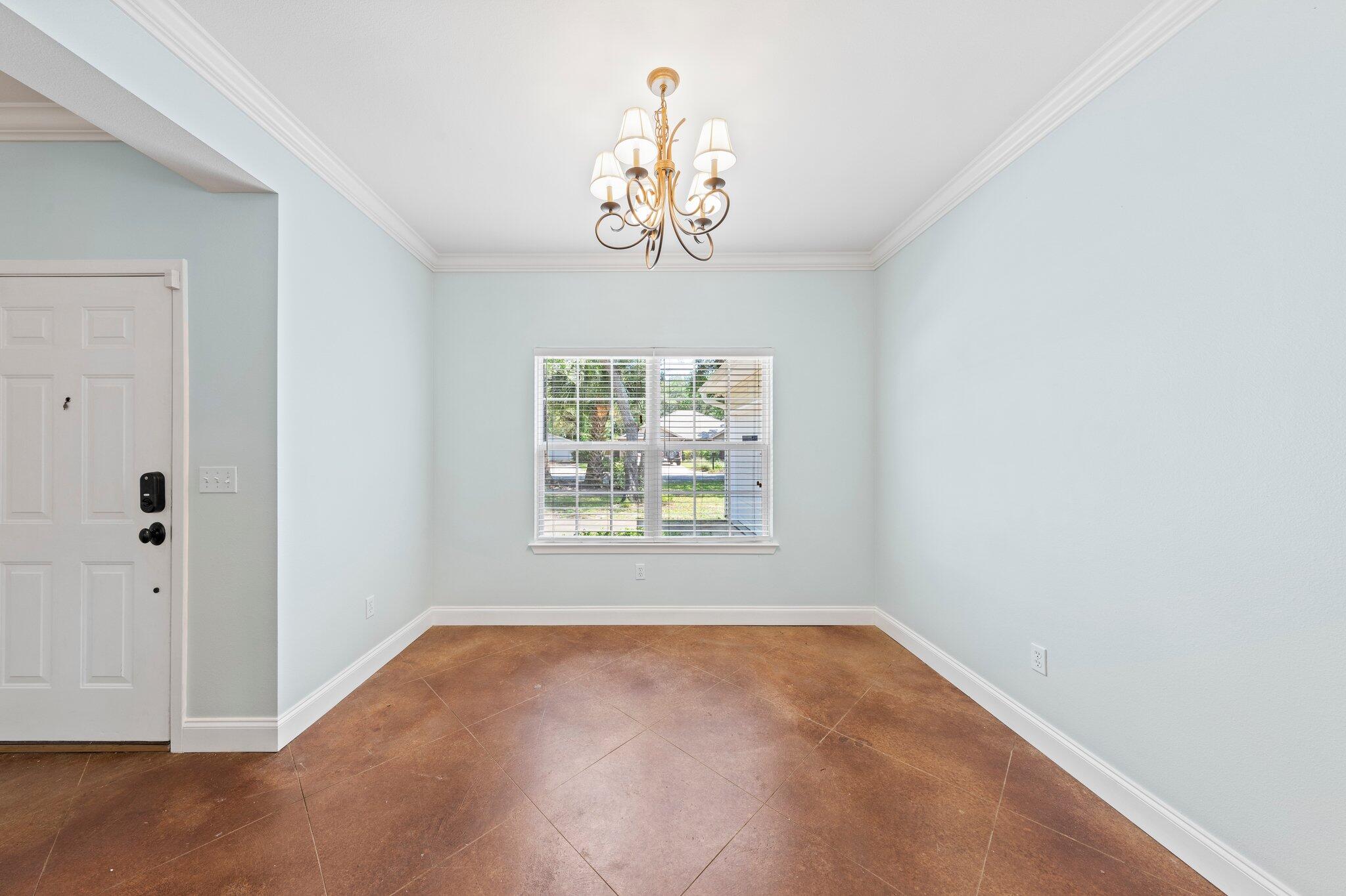 ELLIOTTS POINT - Residential