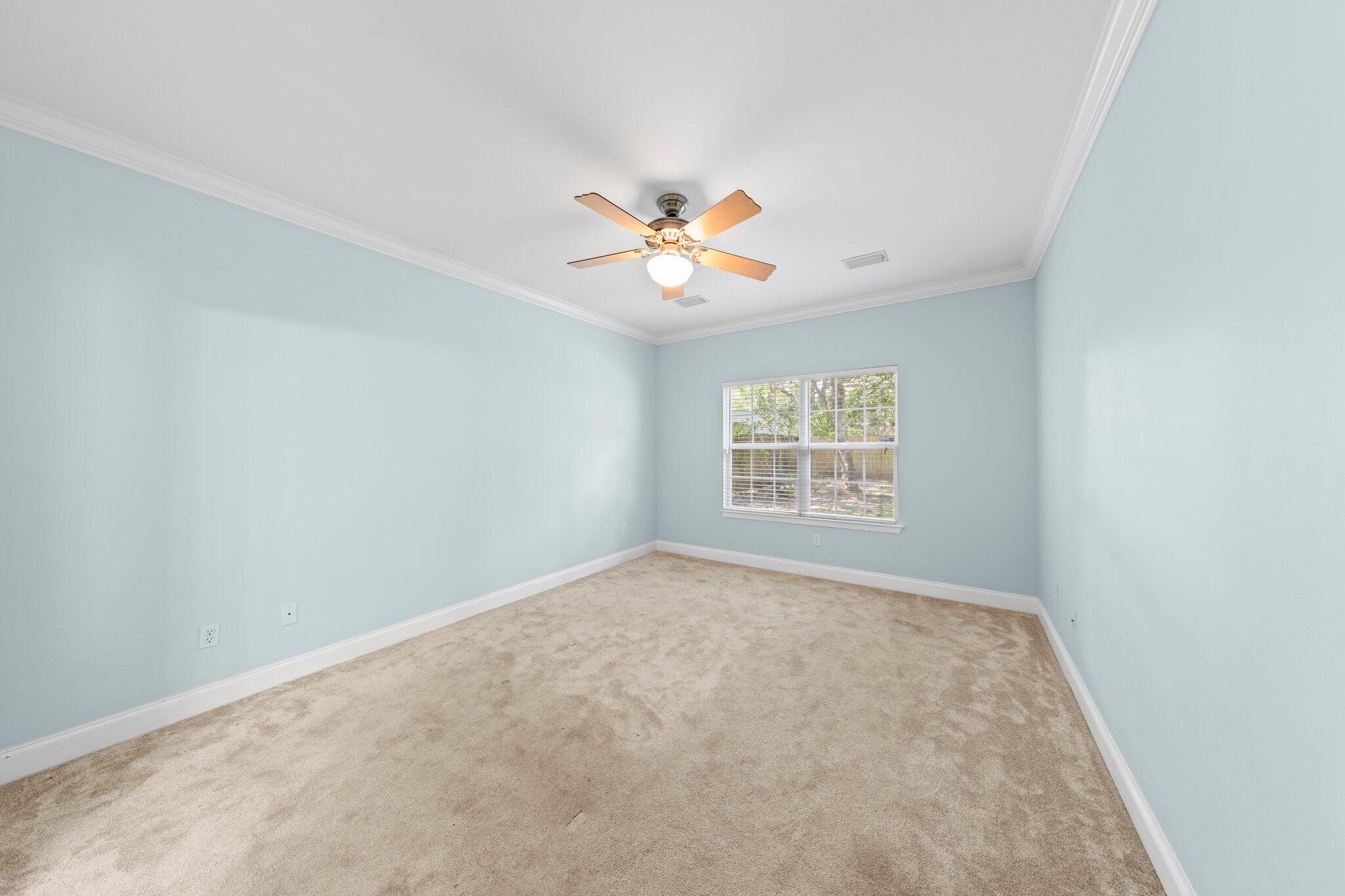 ELLIOTTS POINT - Residential