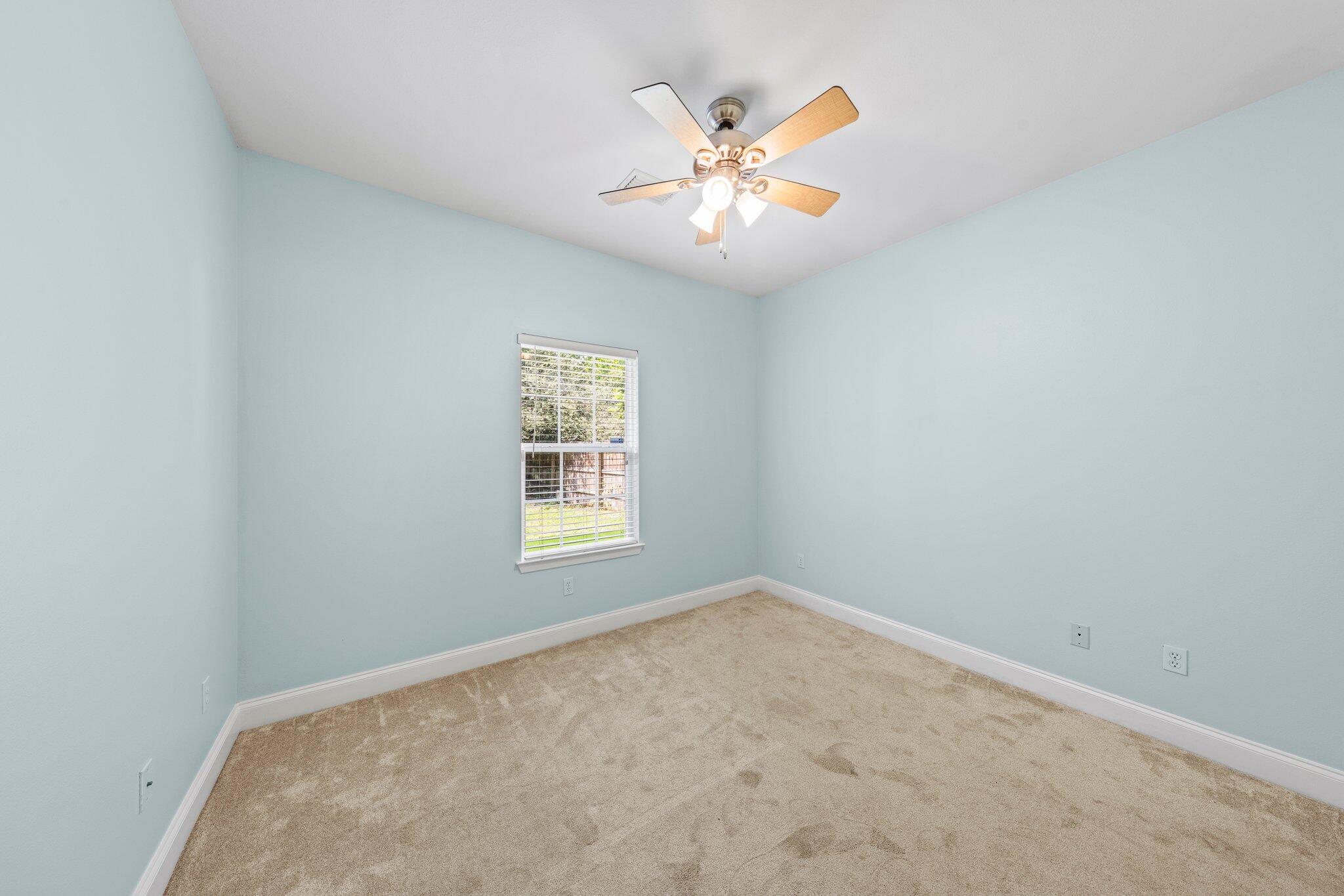 ELLIOTTS POINT - Residential