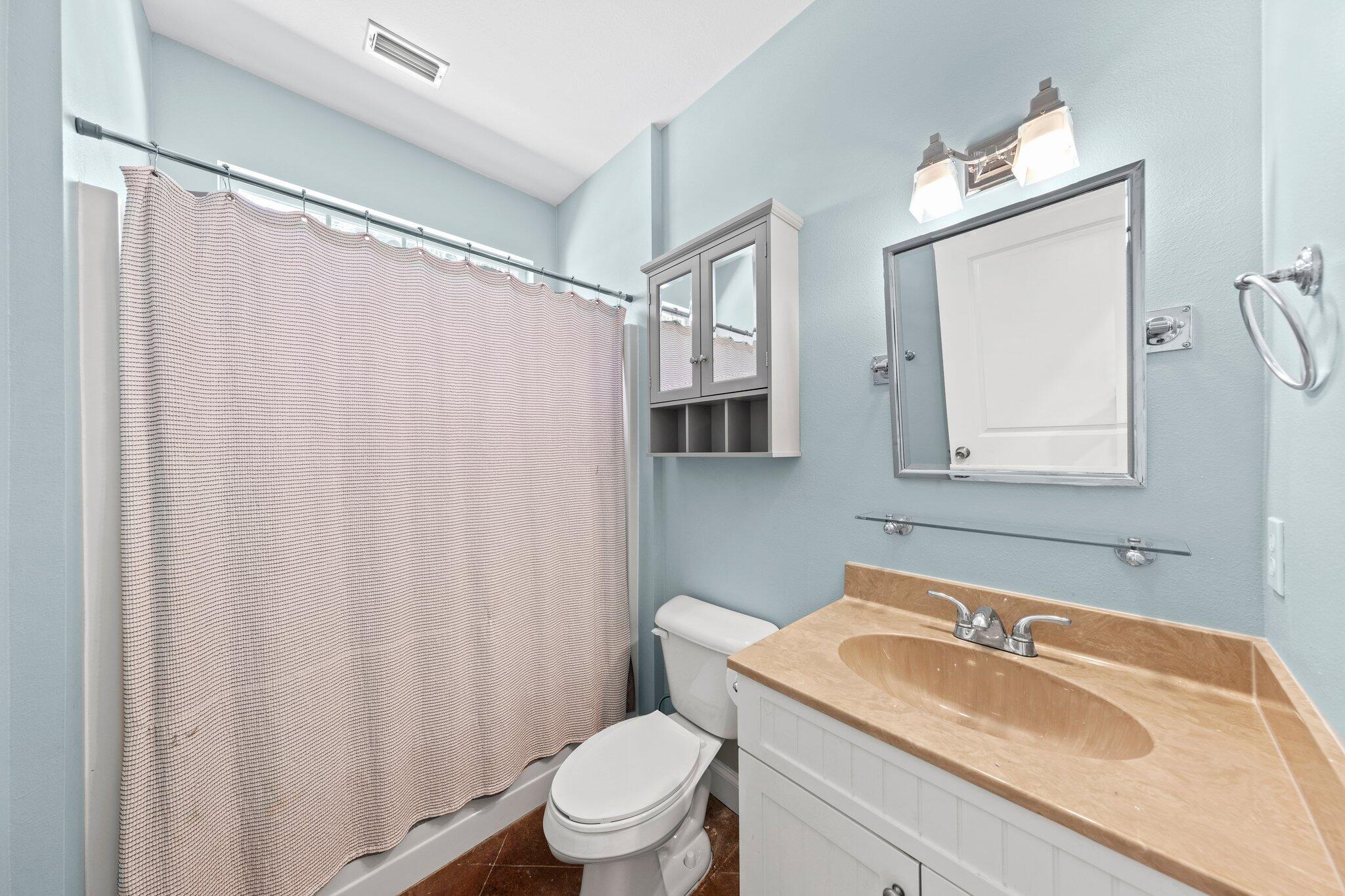 ELLIOTTS POINT - Residential