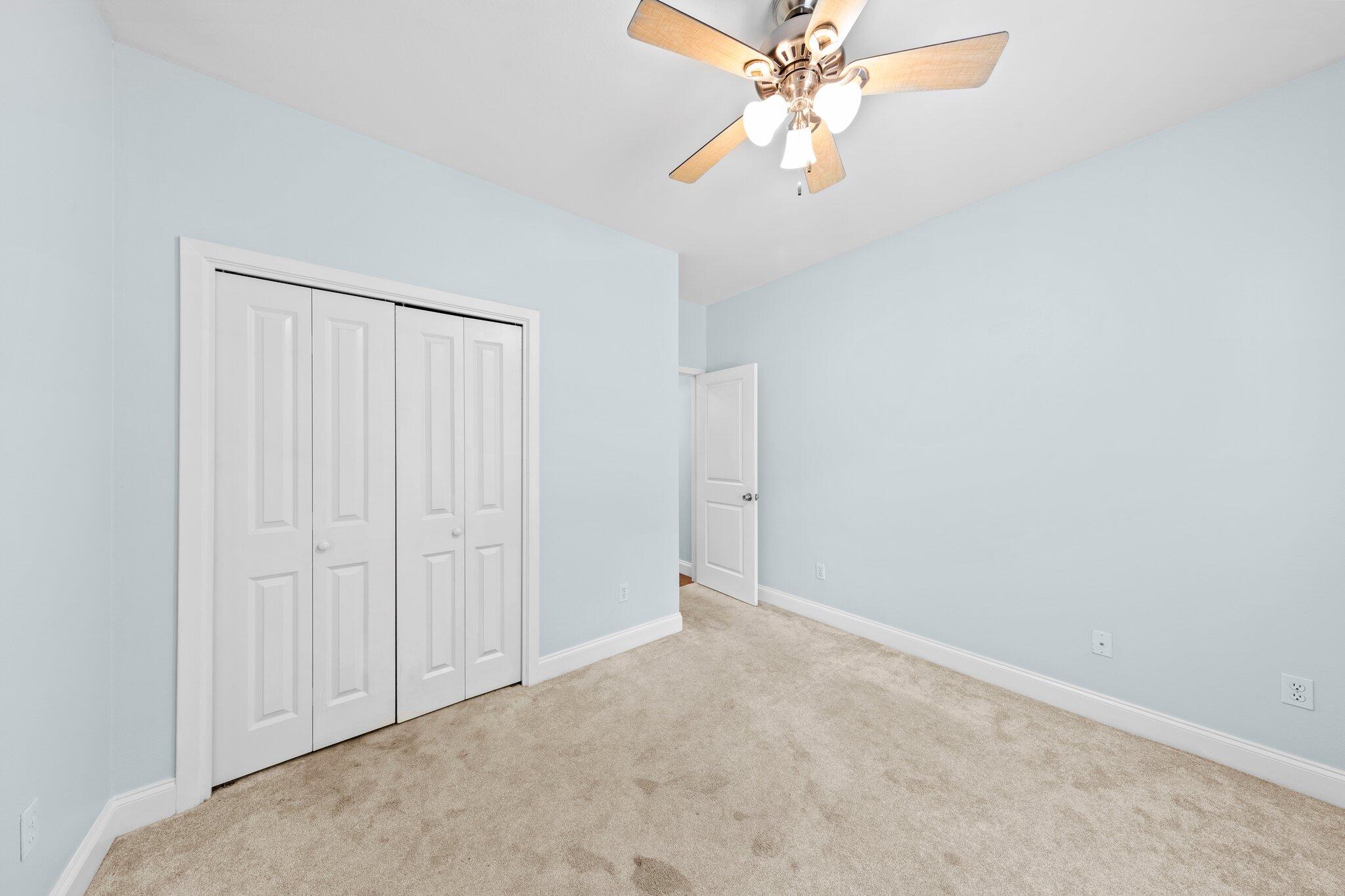 ELLIOTTS POINT - Residential