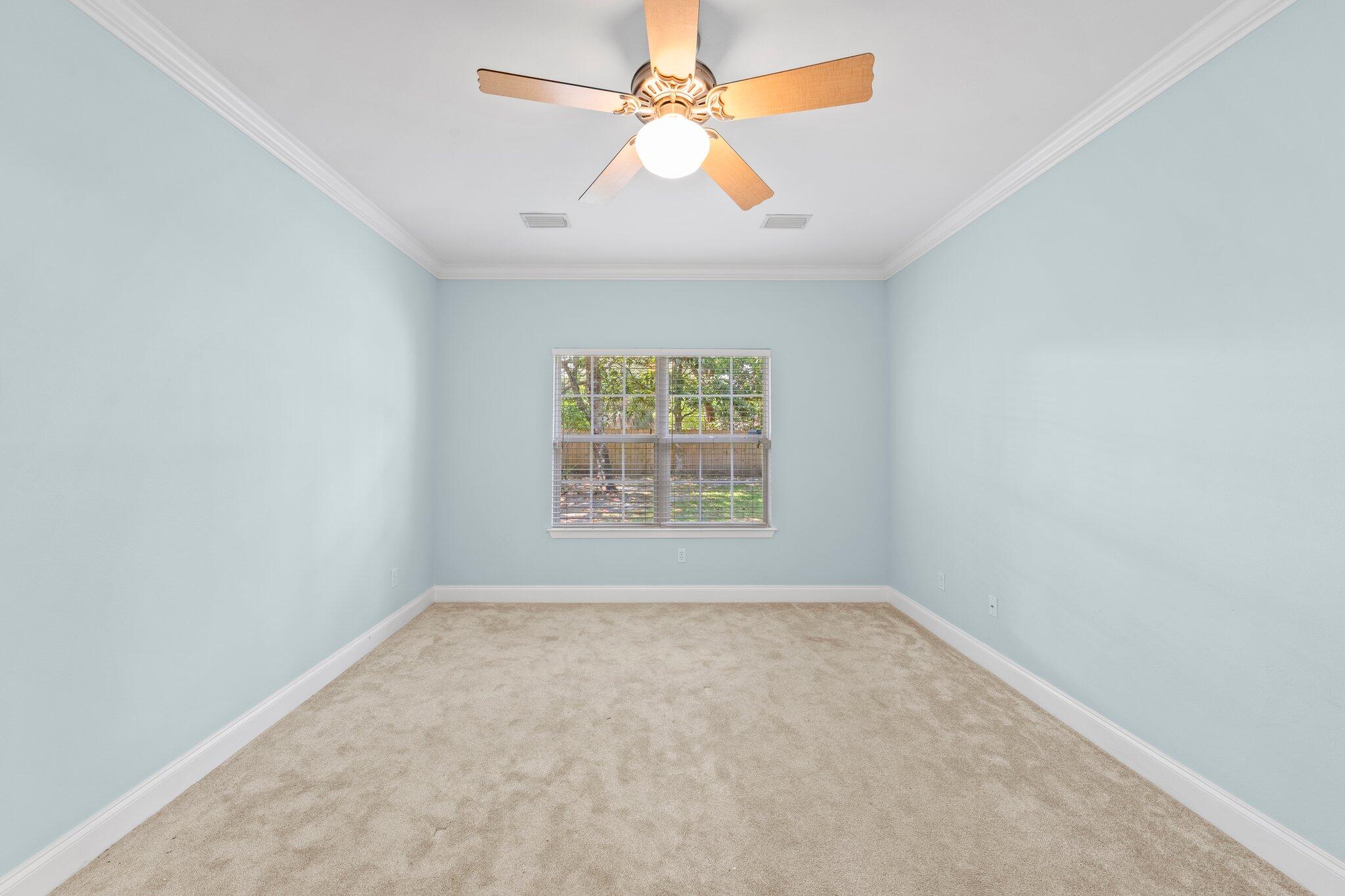 ELLIOTTS POINT - Residential