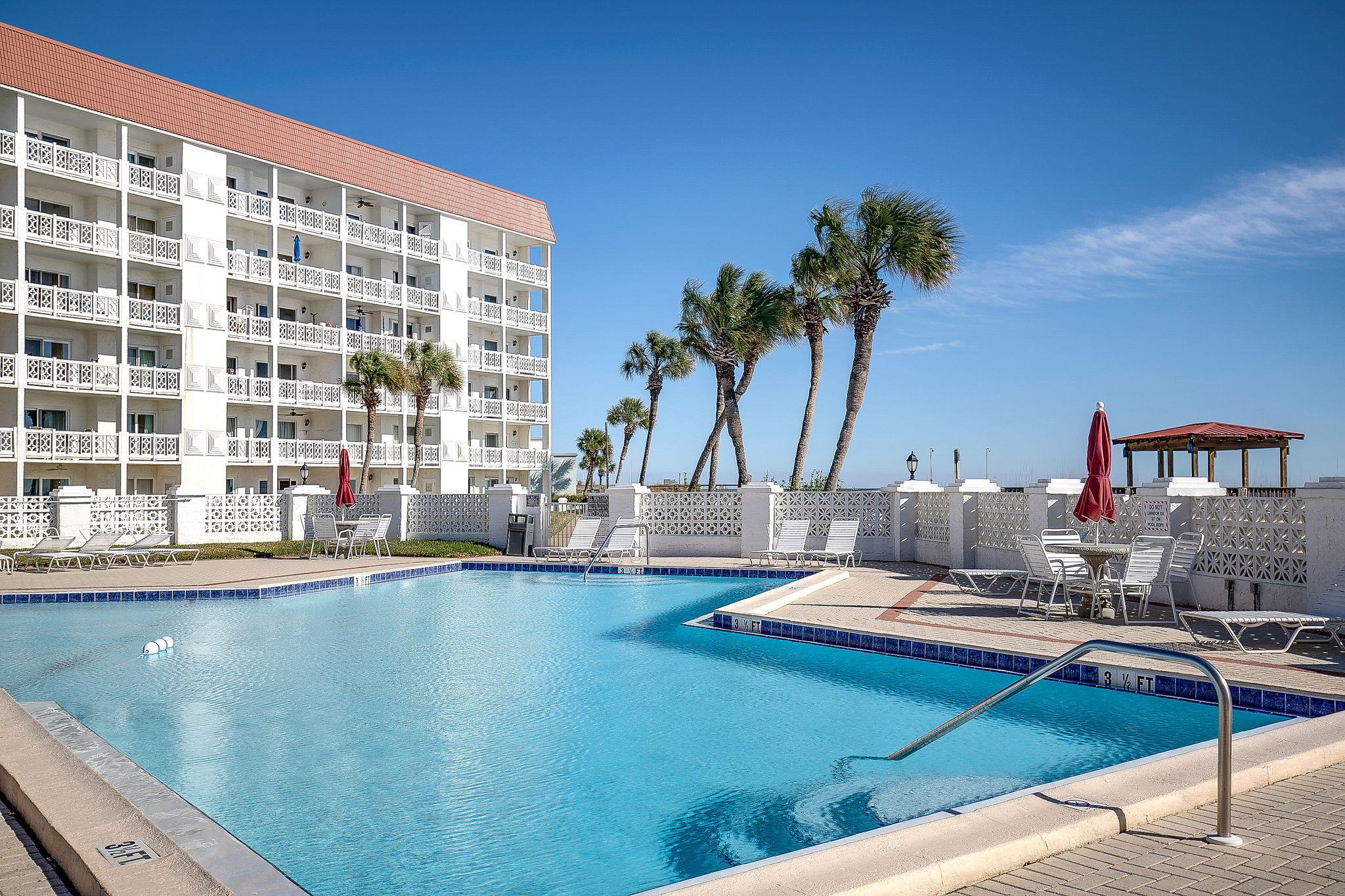 EL MATADOR CONDO - Residential