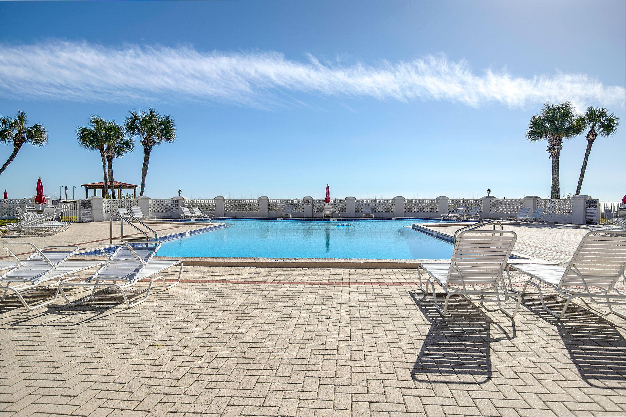 EL MATADOR CONDO - Residential