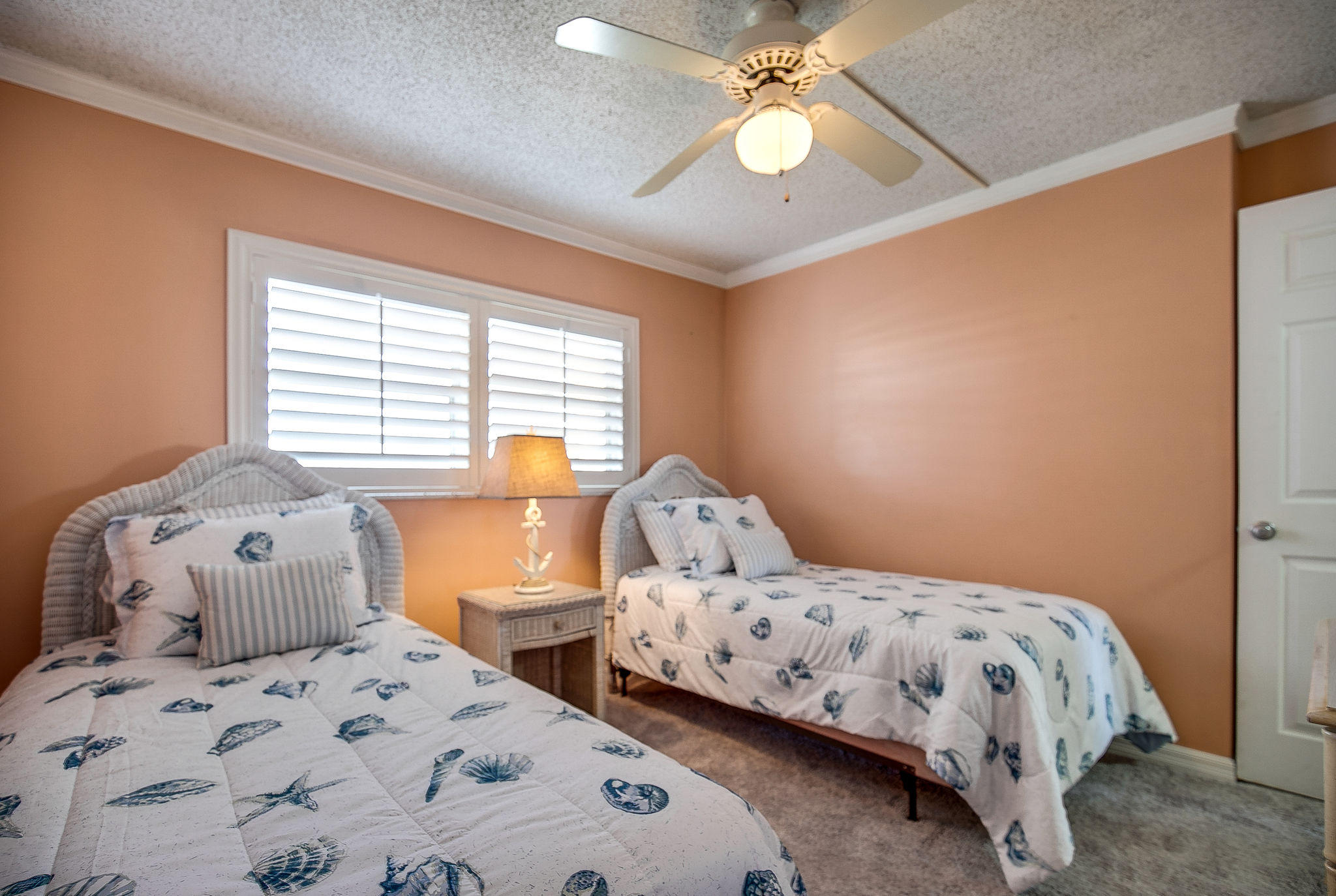 EL MATADOR CONDO - Residential