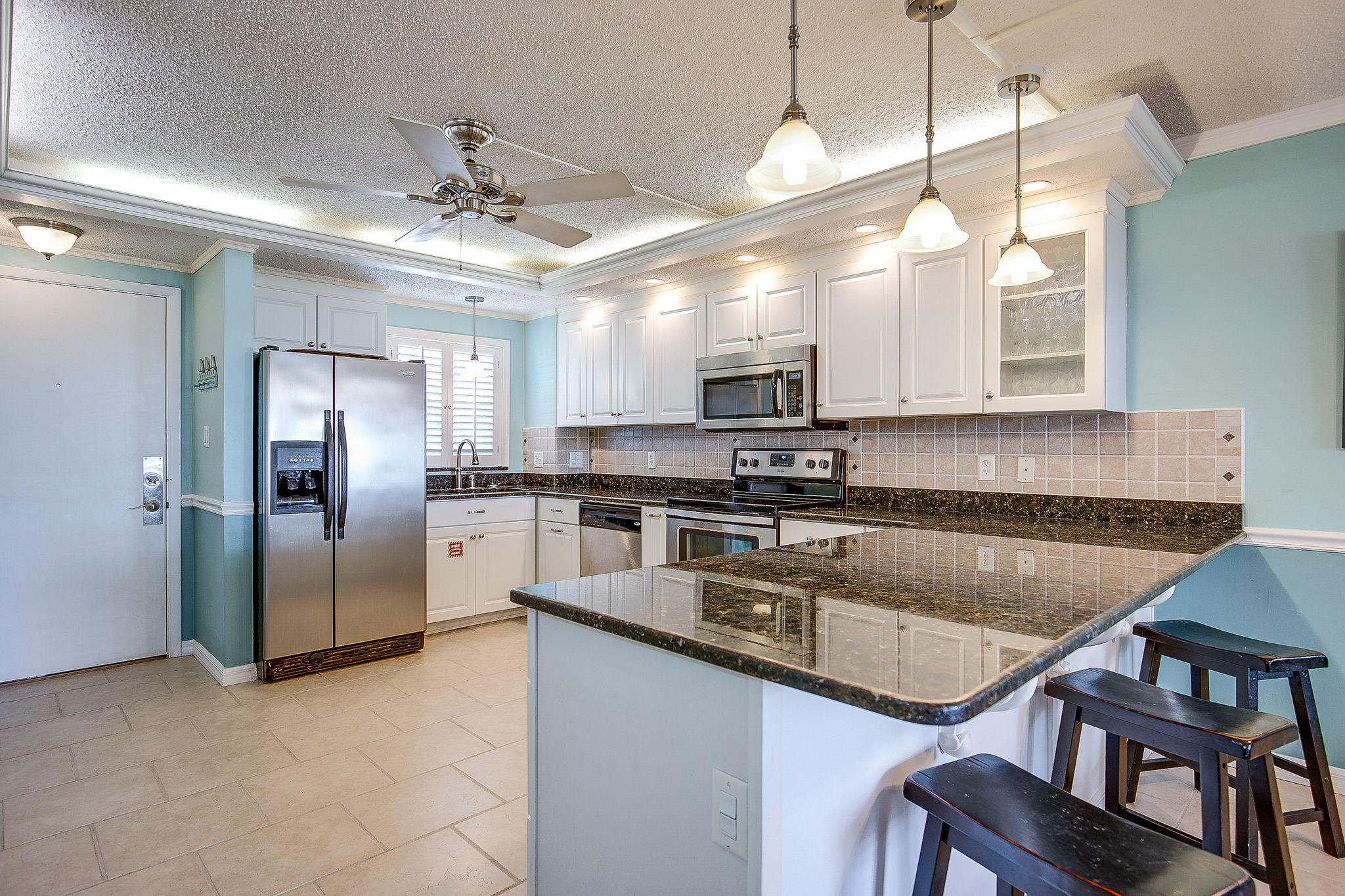 EL MATADOR CONDO - Residential