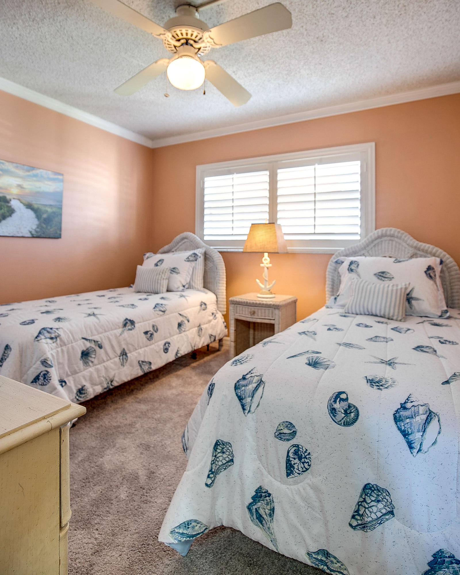 EL MATADOR CONDO - Residential