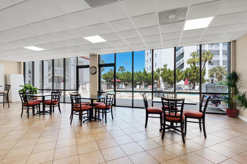 EL MATADOR CONDO - Residential