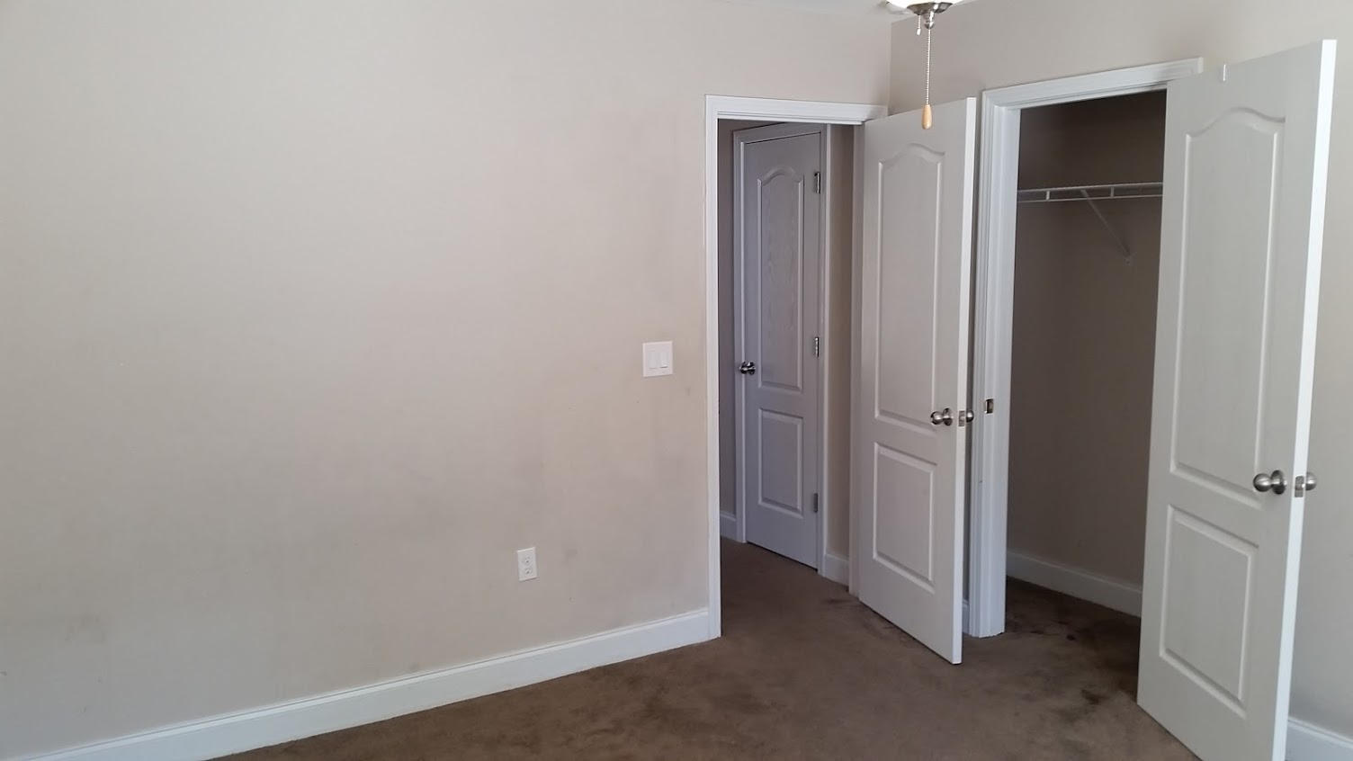 SILVER SPRINGS EST - Residential