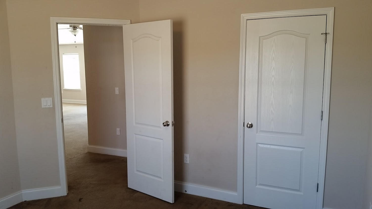 SILVER SPRINGS EST - Residential