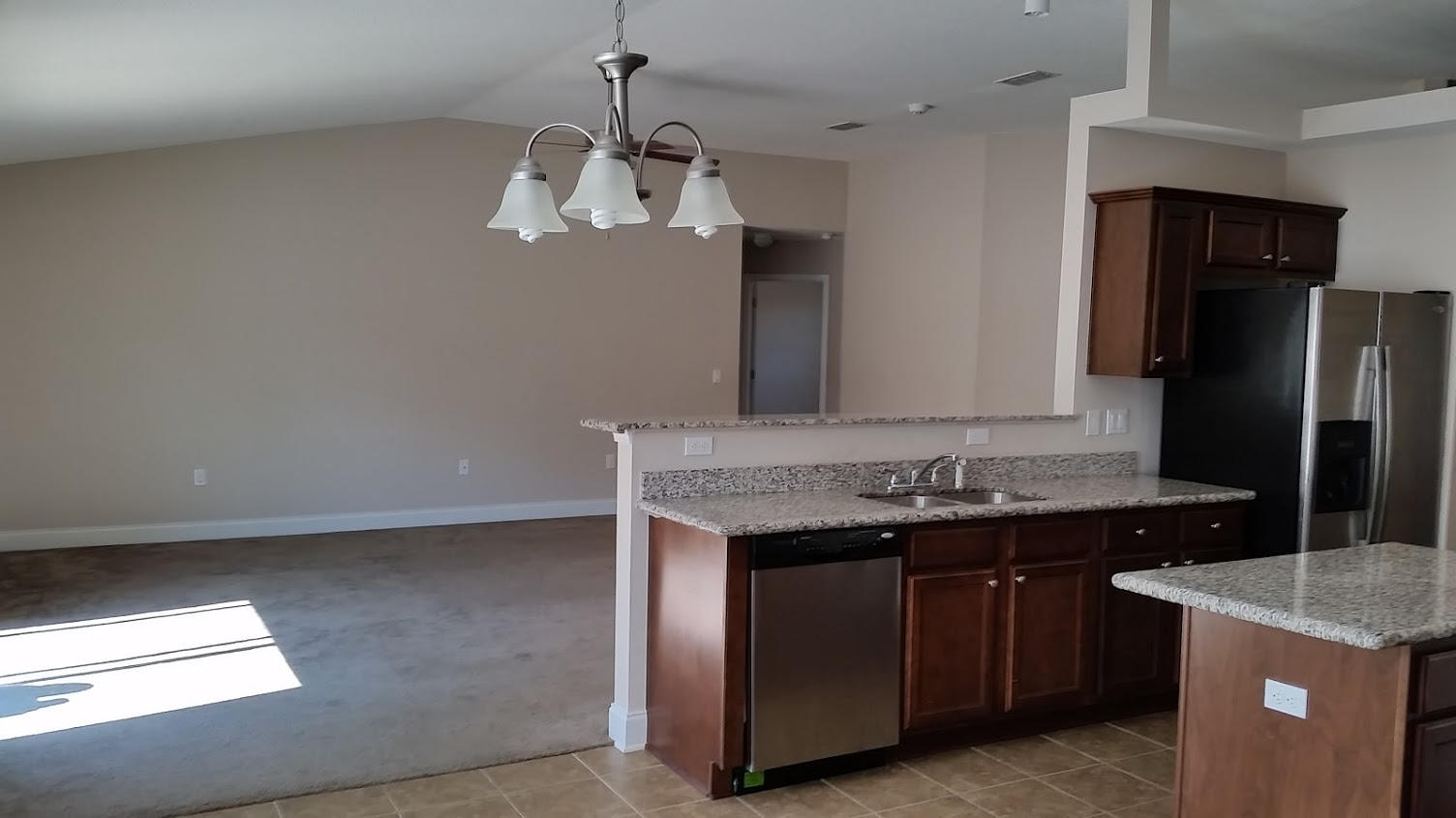 SILVER SPRINGS EST - Residential