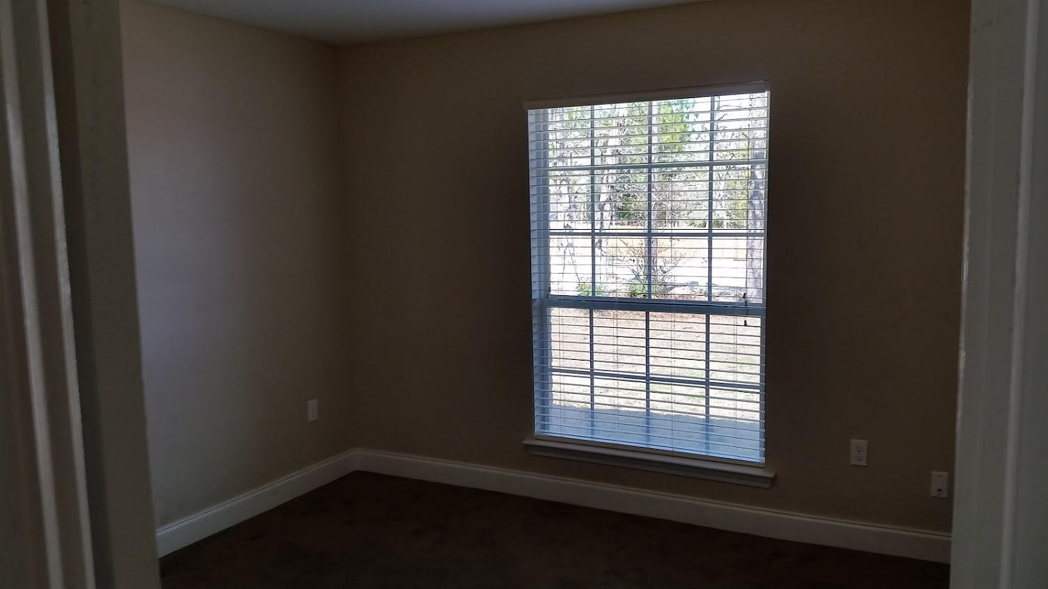 SILVER SPRINGS EST - Residential