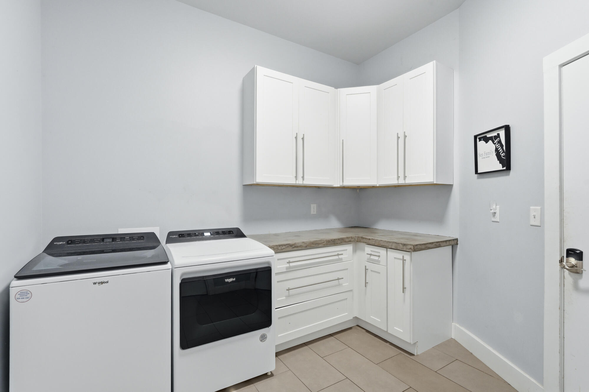 LE CHATEAU - Residential