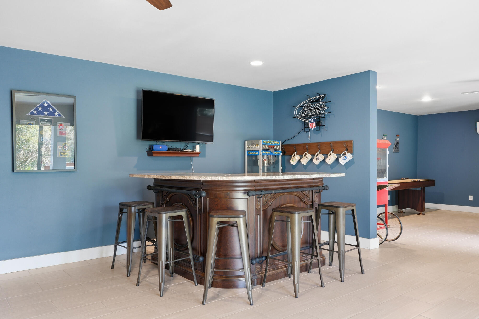 LE CHATEAU - Residential