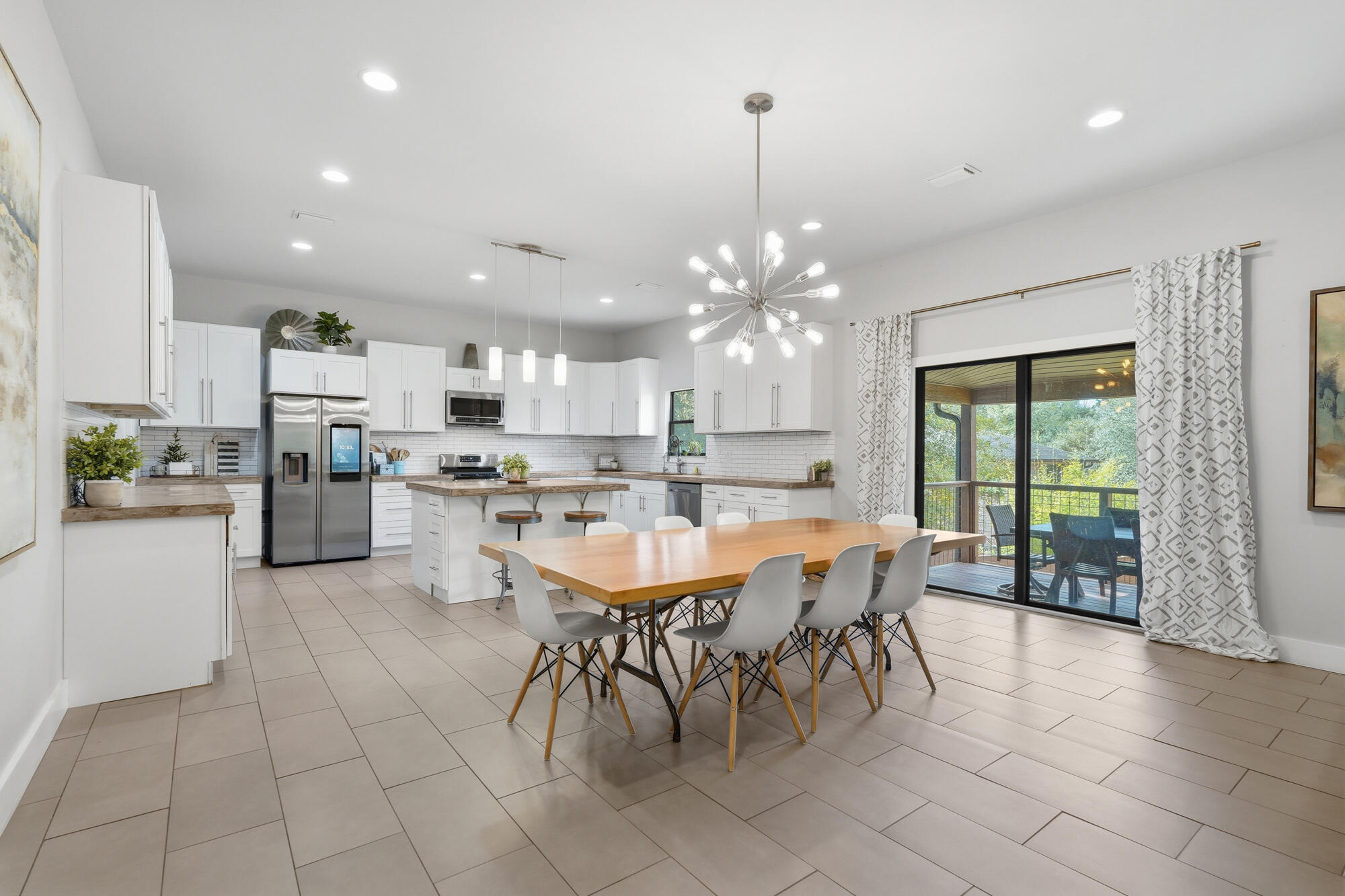 LE CHATEAU - Residential