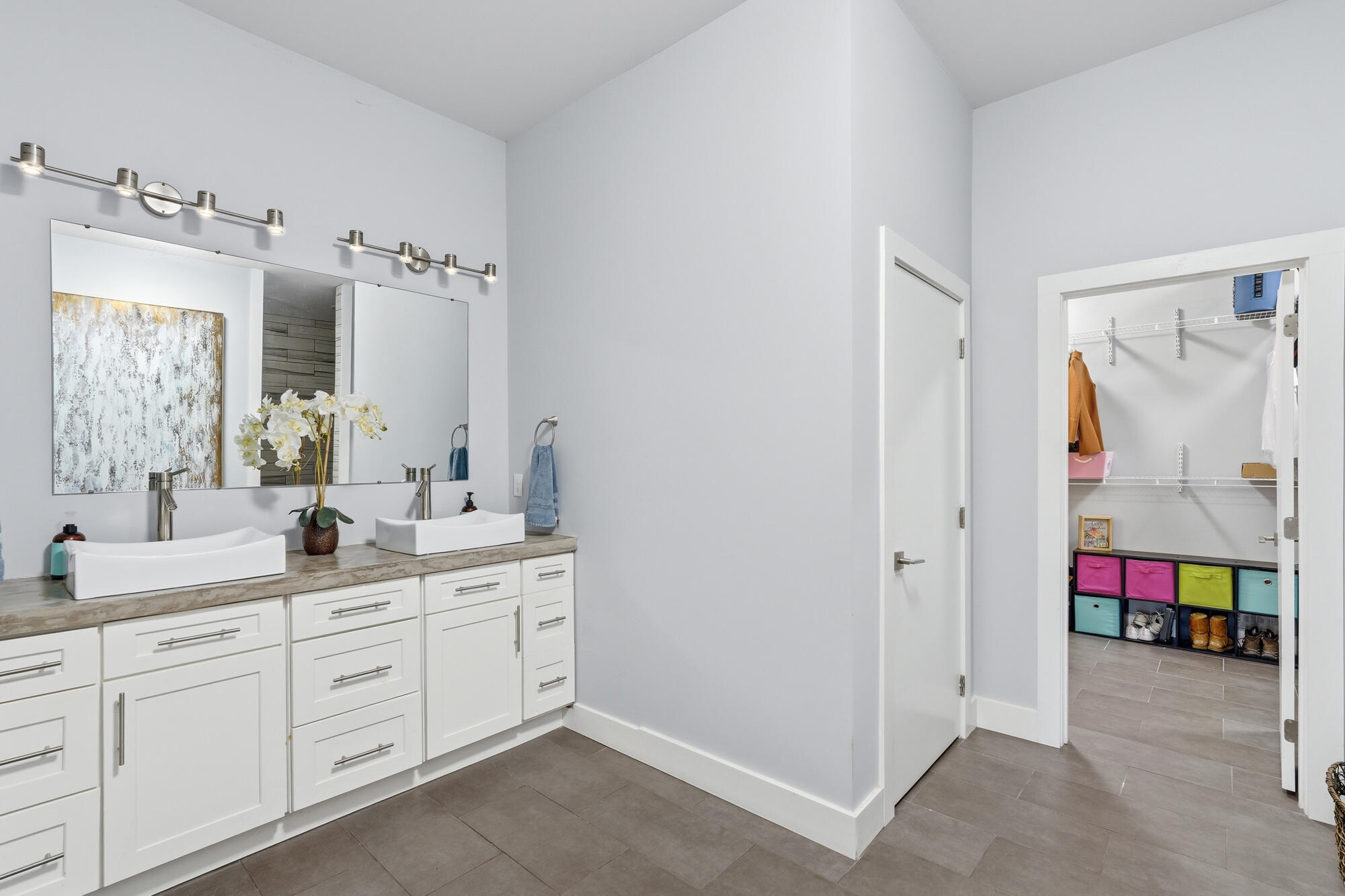 LE CHATEAU - Residential