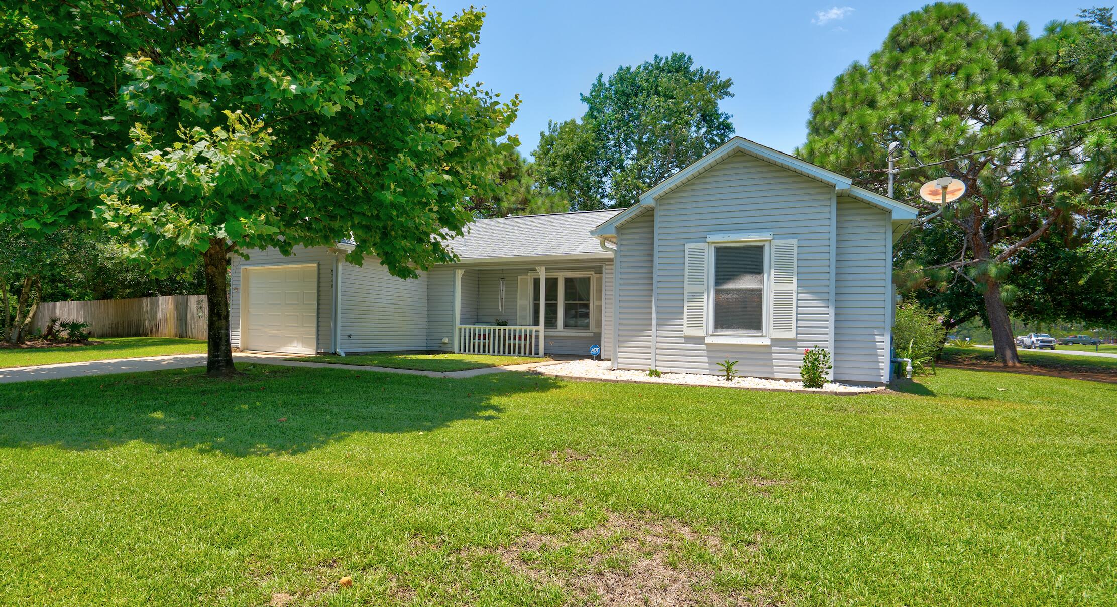 HOLLEY BY THE SEA - Residential