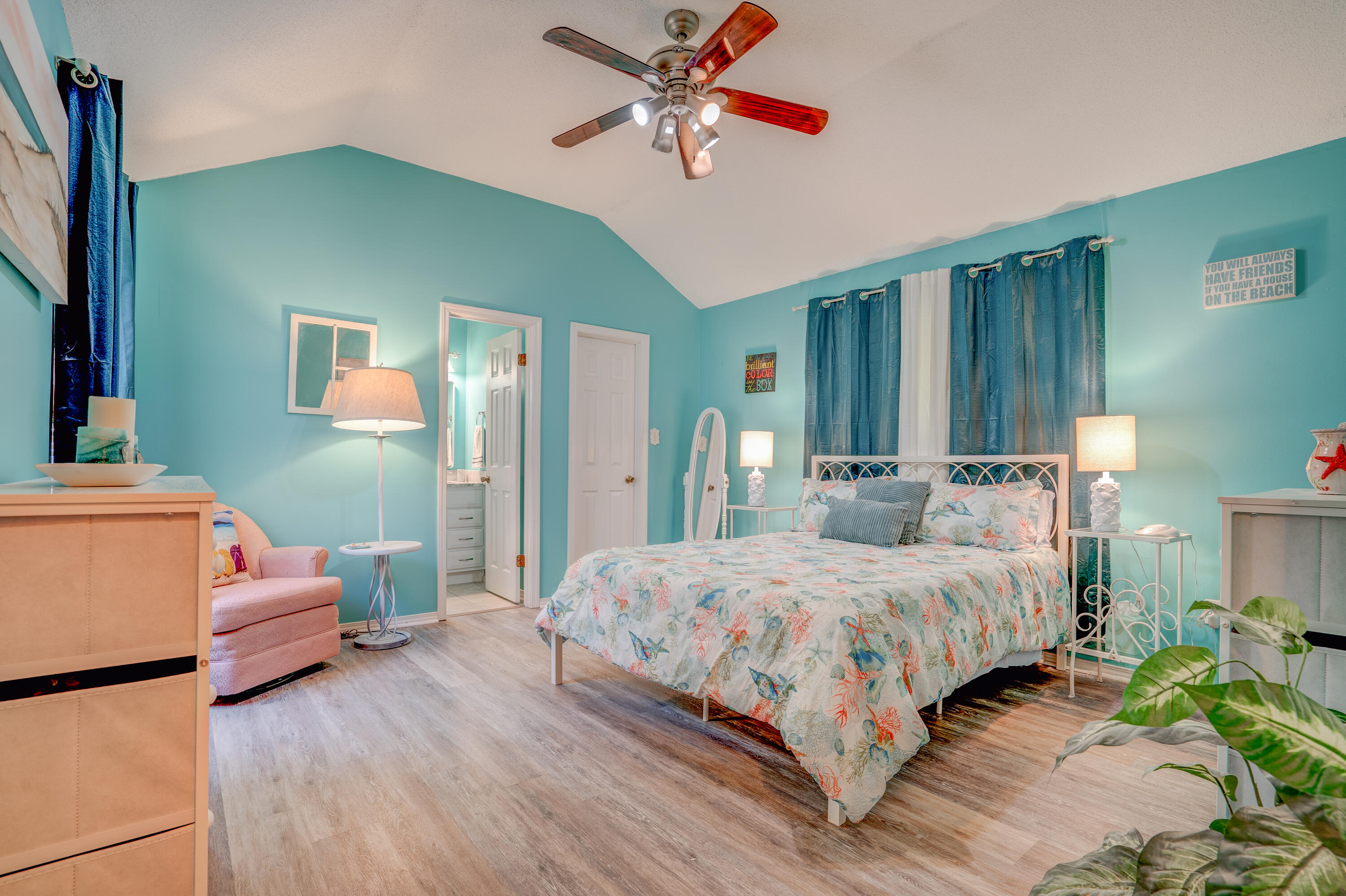 HOLLEY BY THE SEA - Residential