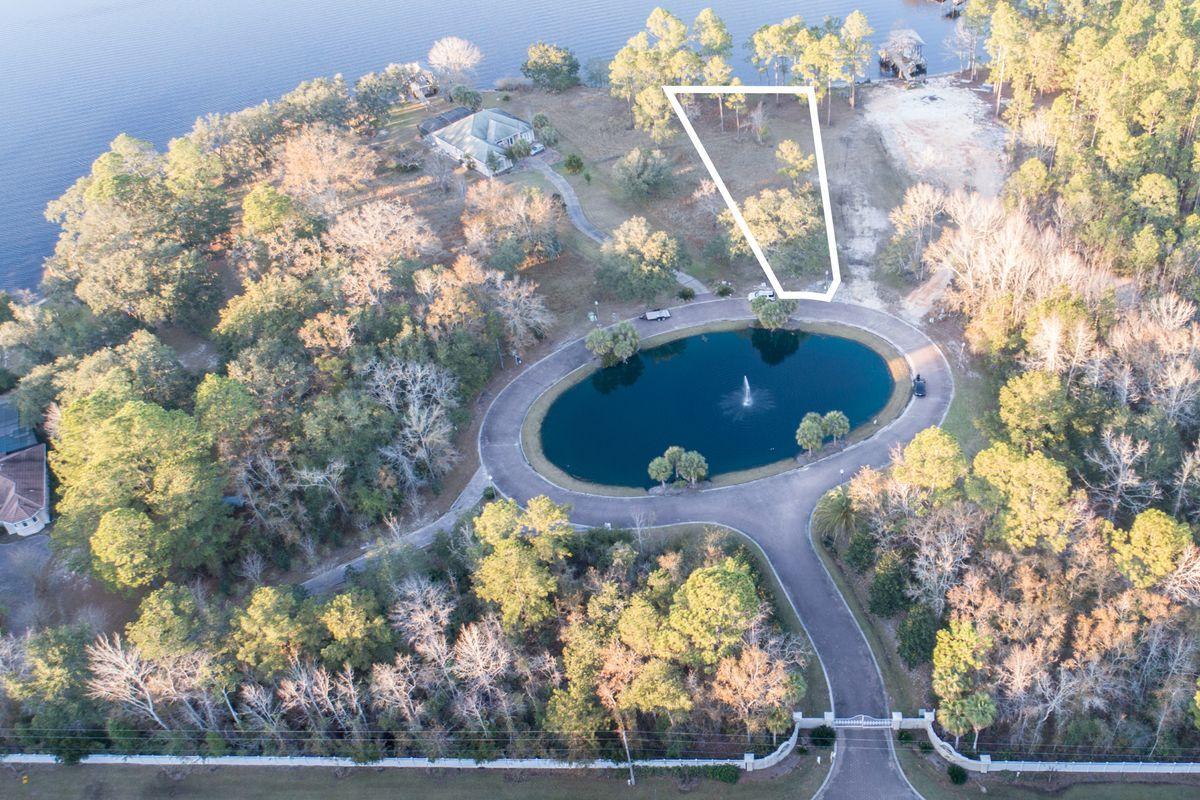 LAGRANGE COVE - Land