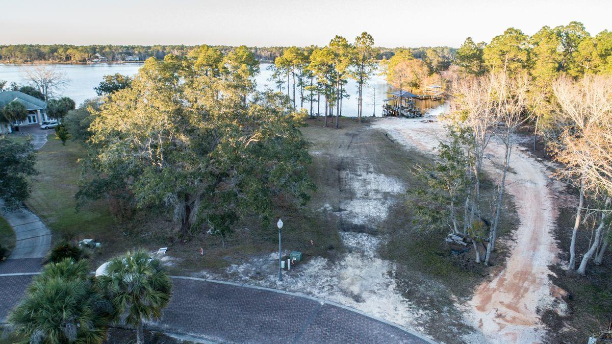 LAGRANGE COVE - Land