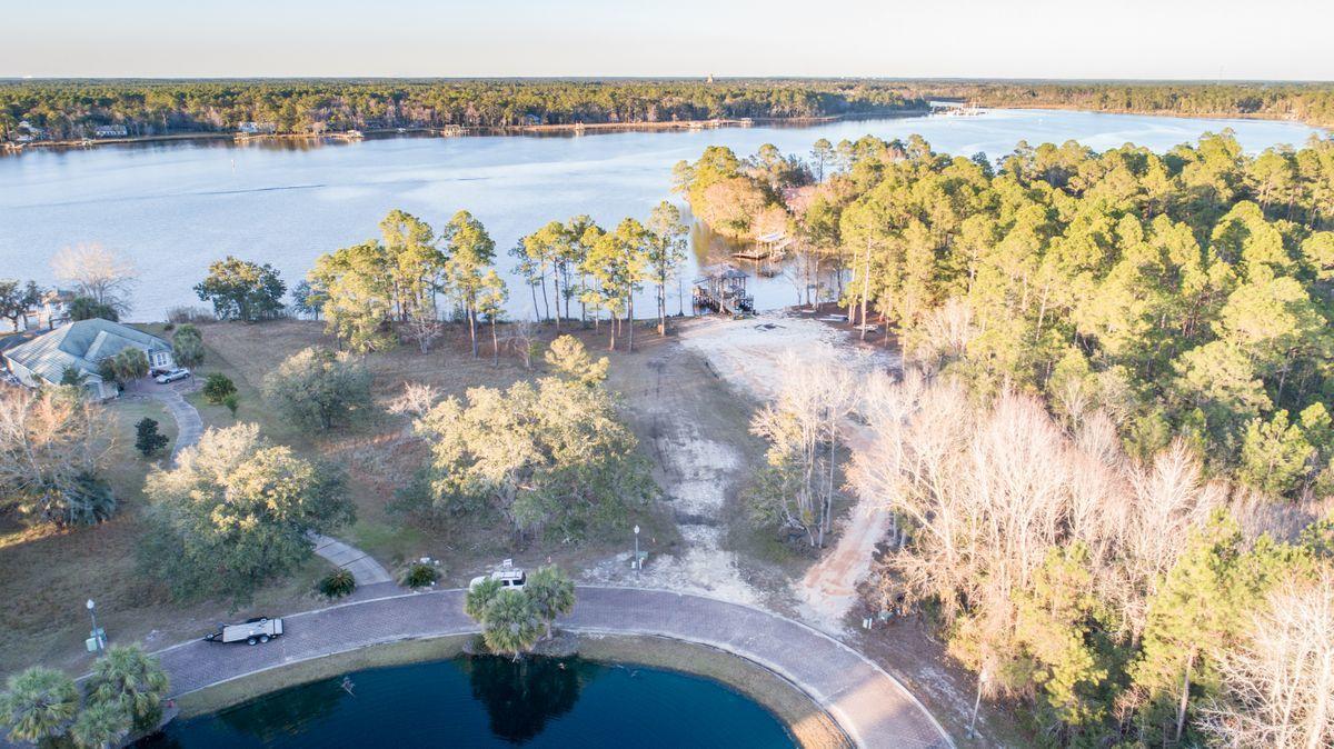 LAGRANGE COVE - Land