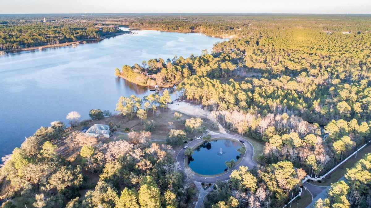 LAGRANGE COVE - Land