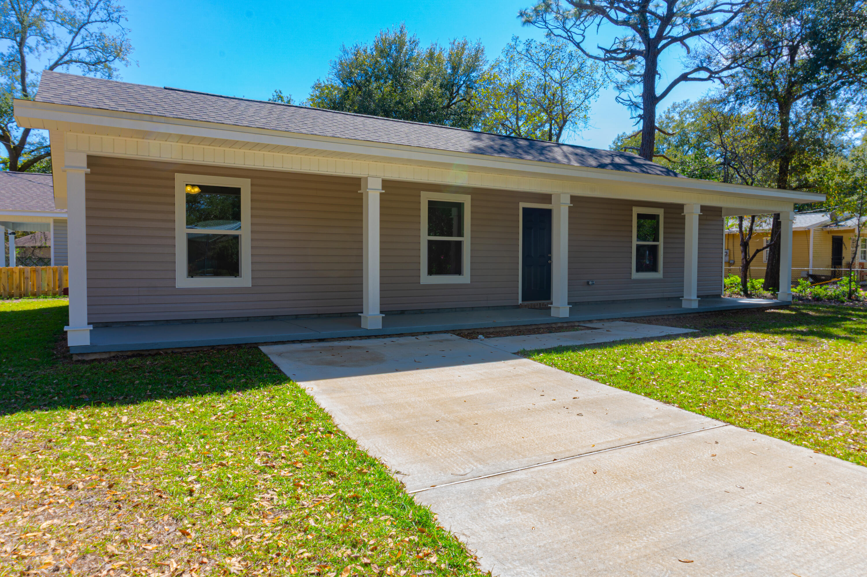 AVONDALE - Residential