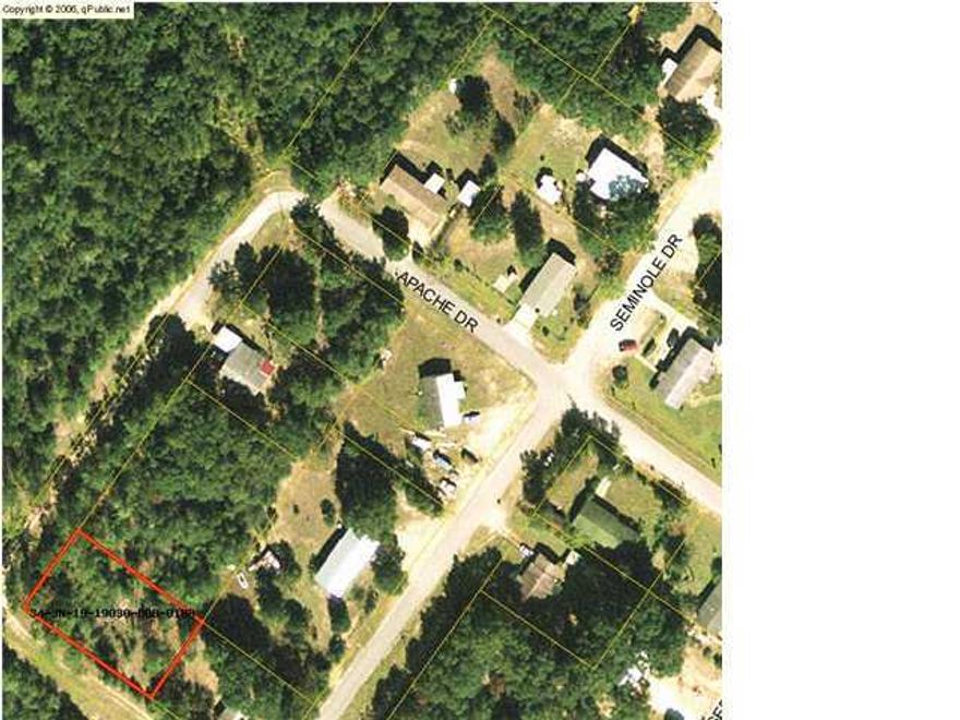 Nice lot in town, close to schools and shopping. Excellent home site or investment. Possible owner financing. Bring all offers. Owner is a licensed real estate broker or salesperson.
