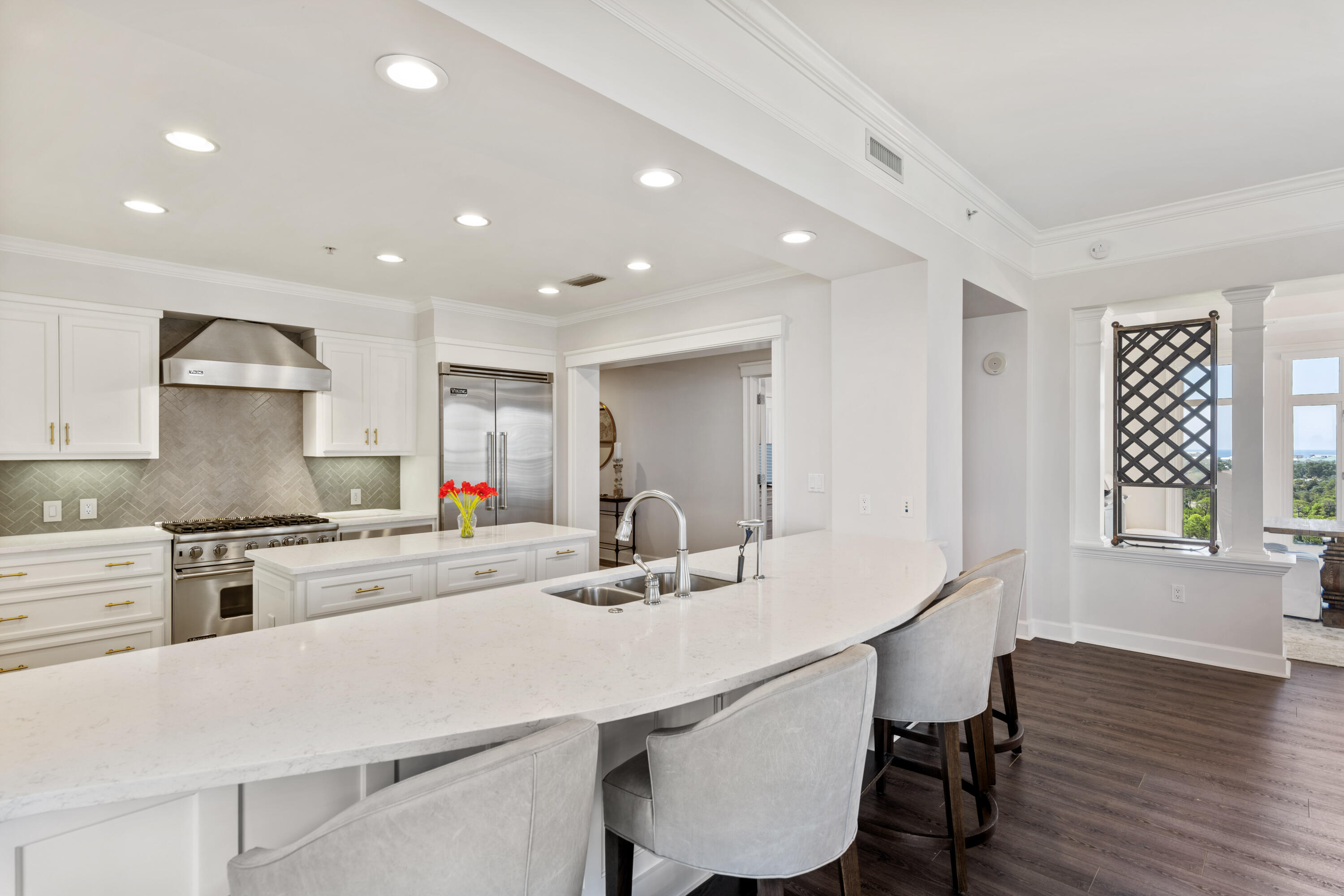 ONE WATER PLACE - Residential