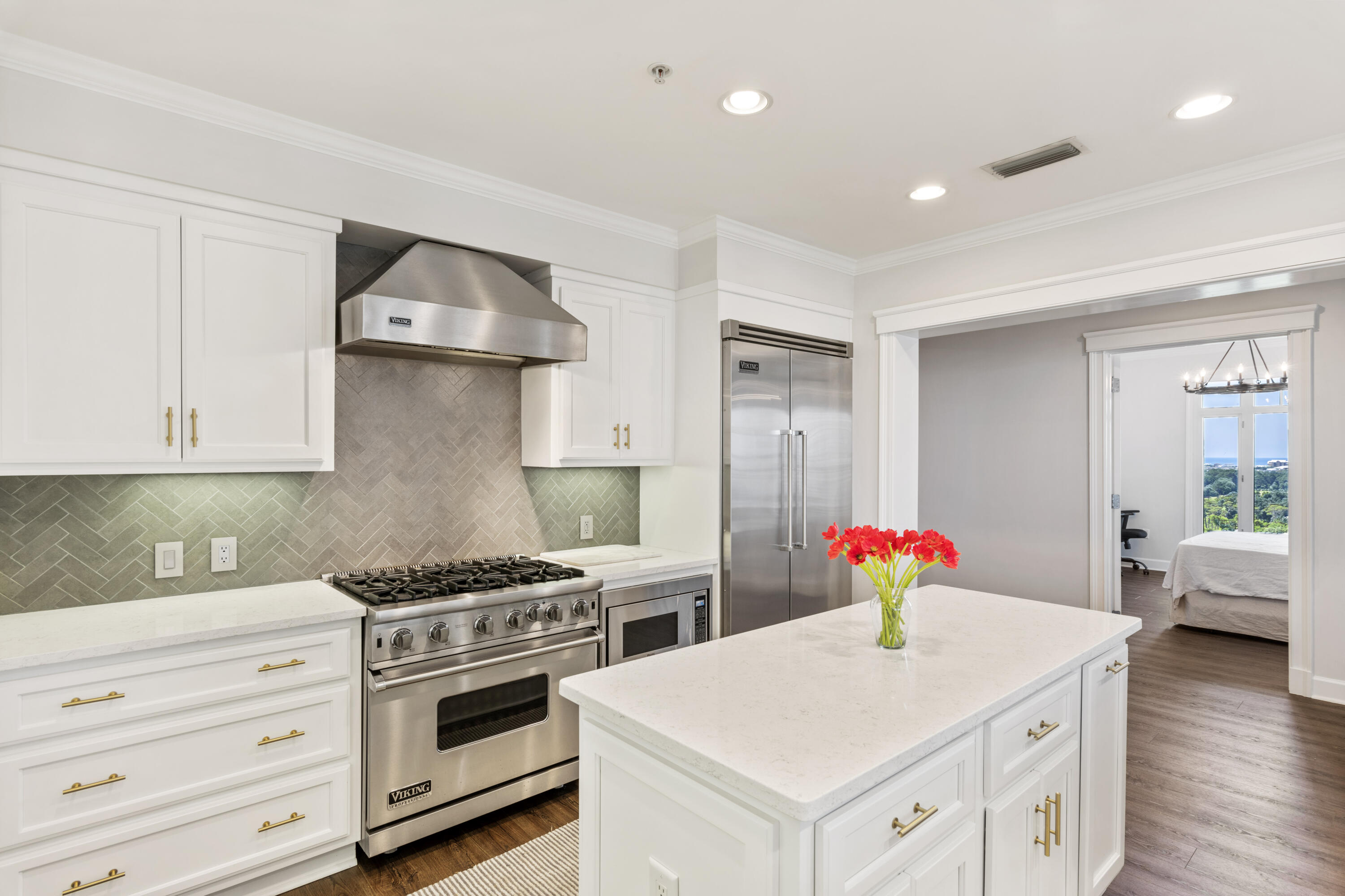 ONE WATER PLACE - Residential