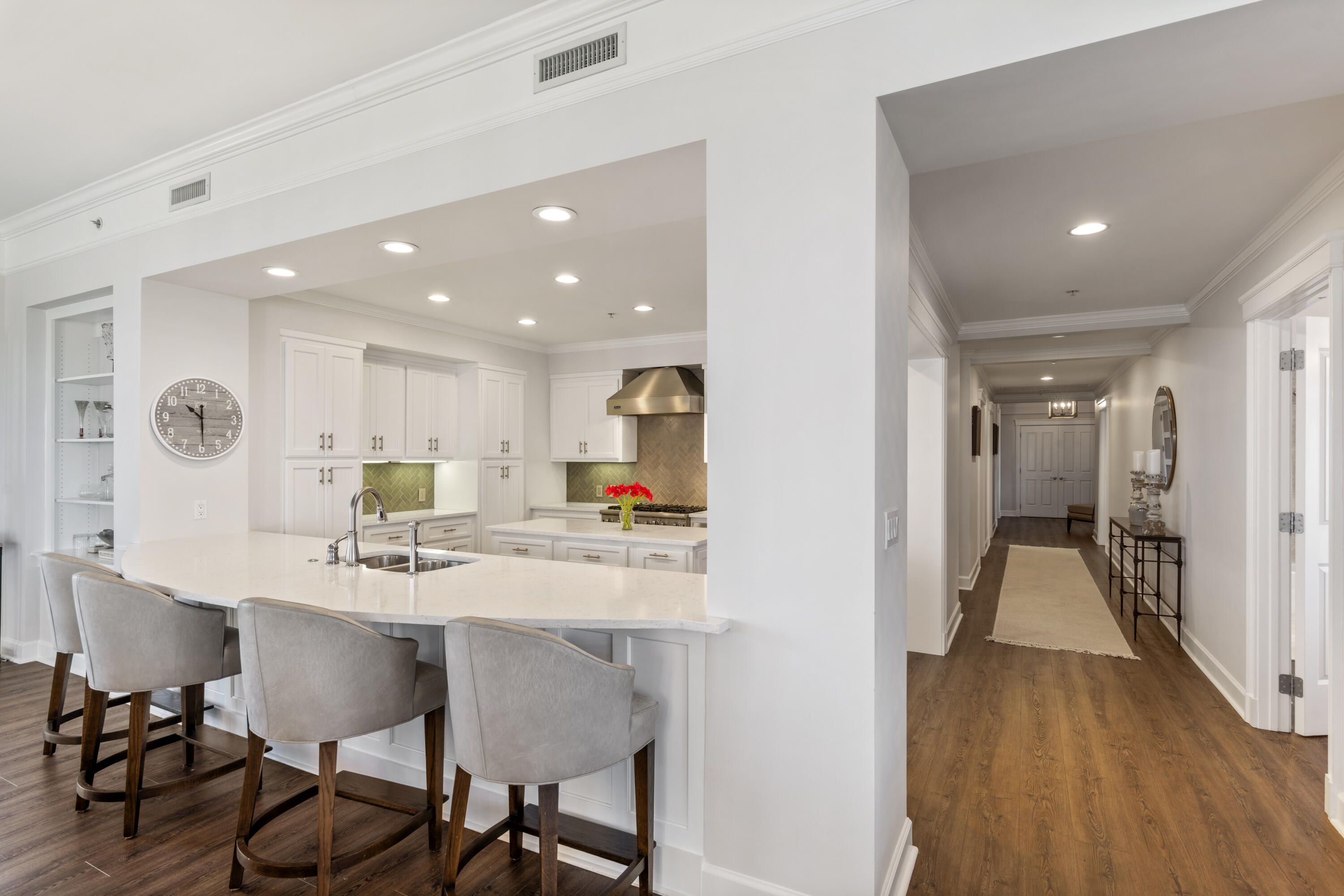 ONE WATER PLACE - Residential