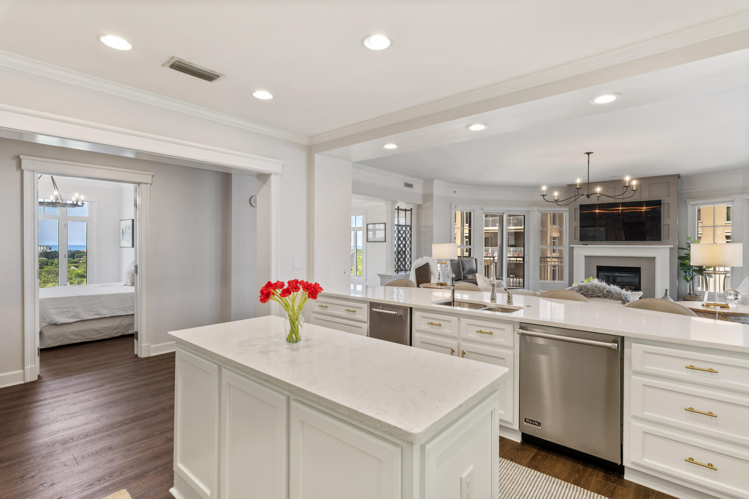 ONE WATER PLACE - Residential