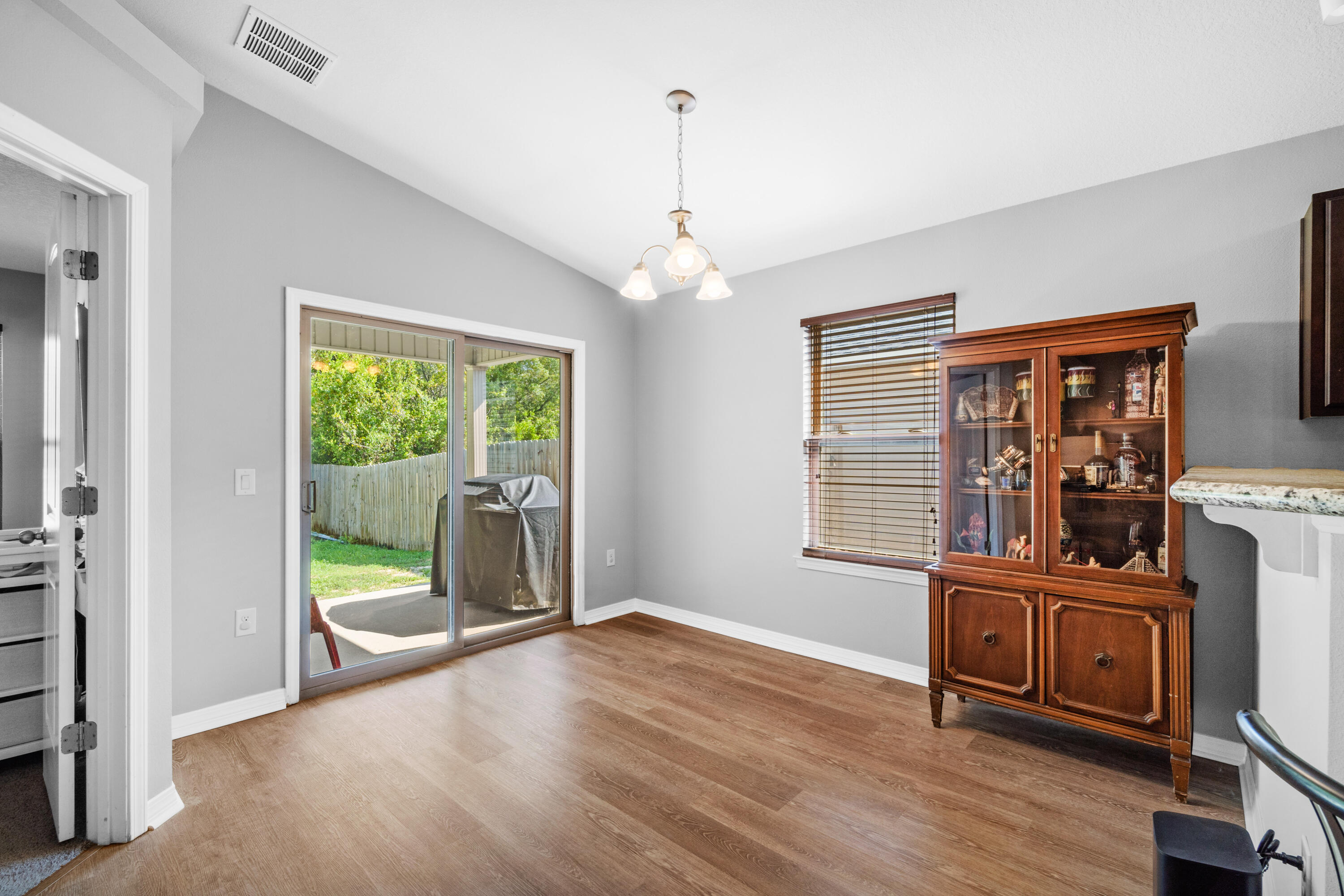 DUNCAN RIDGE - Residential