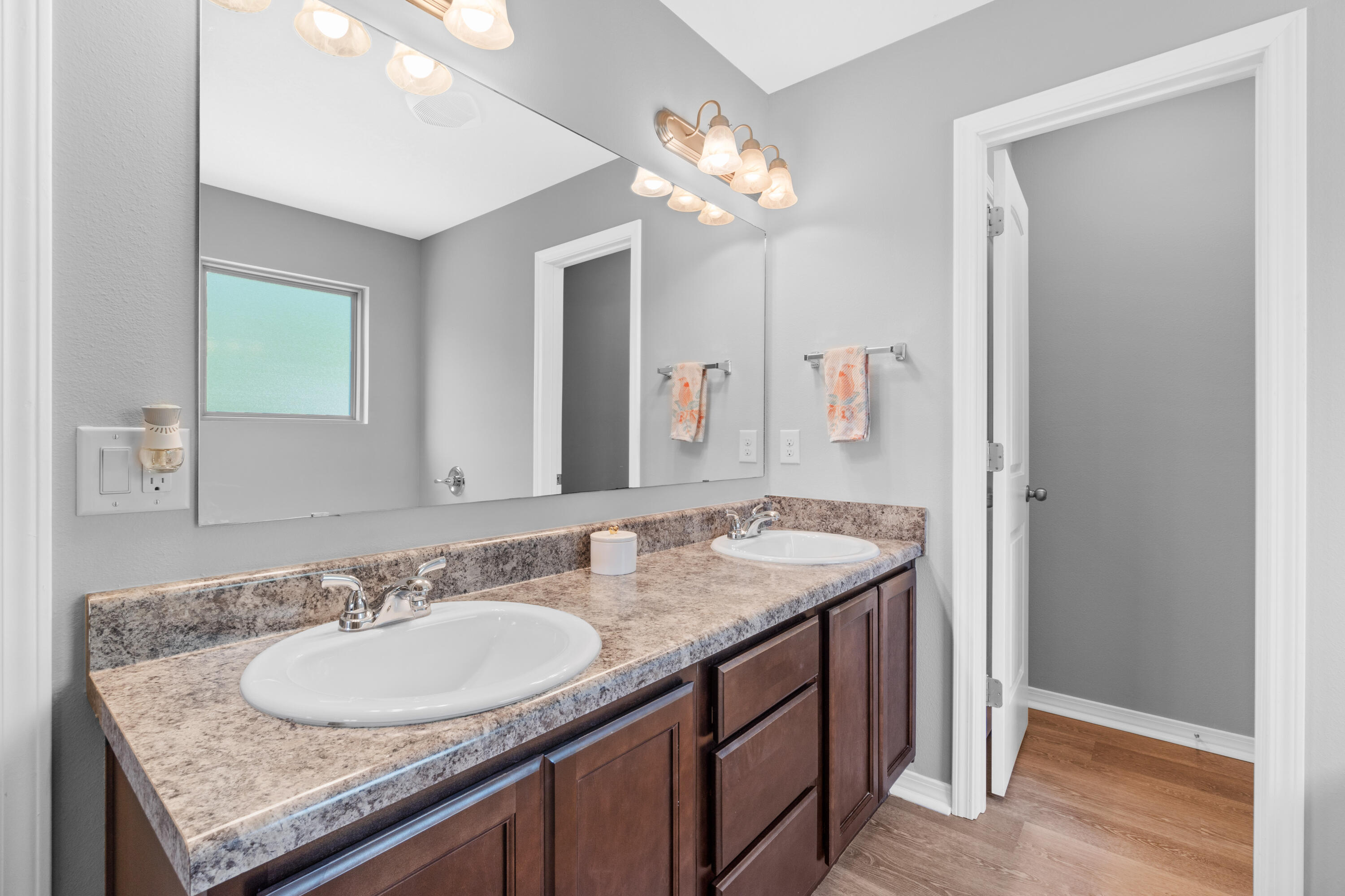 DUNCAN RIDGE - Residential