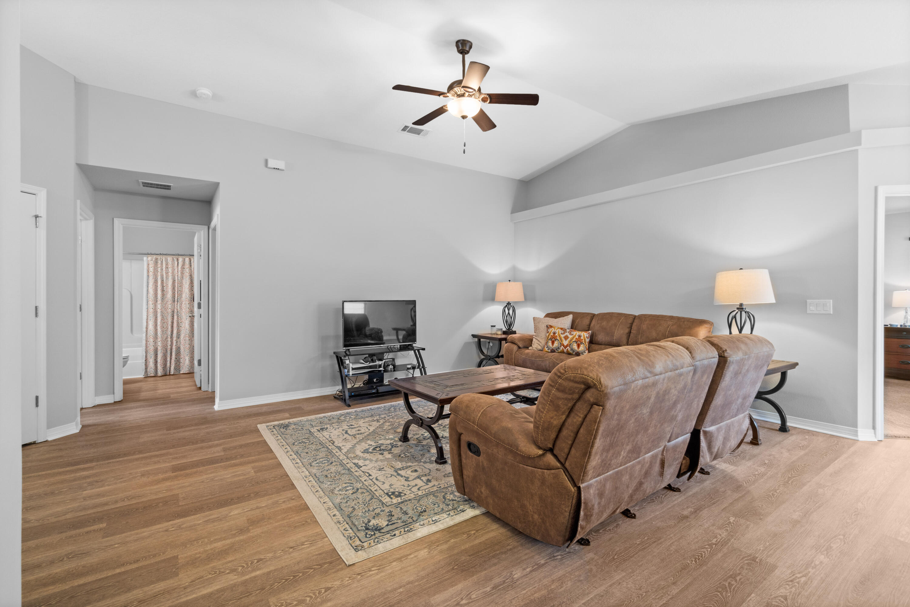DUNCAN RIDGE - Residential