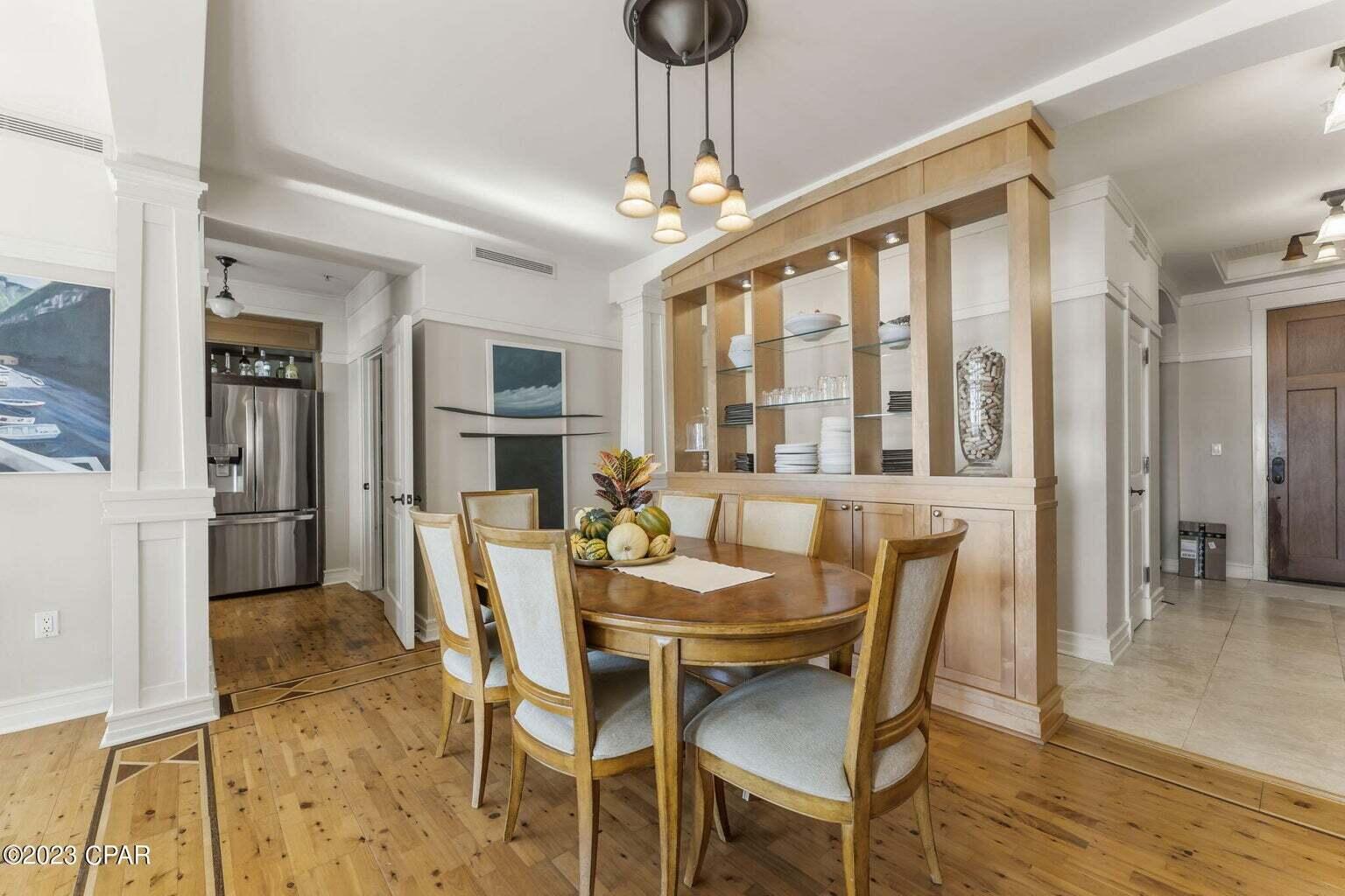 LAKESIDE LODGE AT PROSPECT POINT - Residential