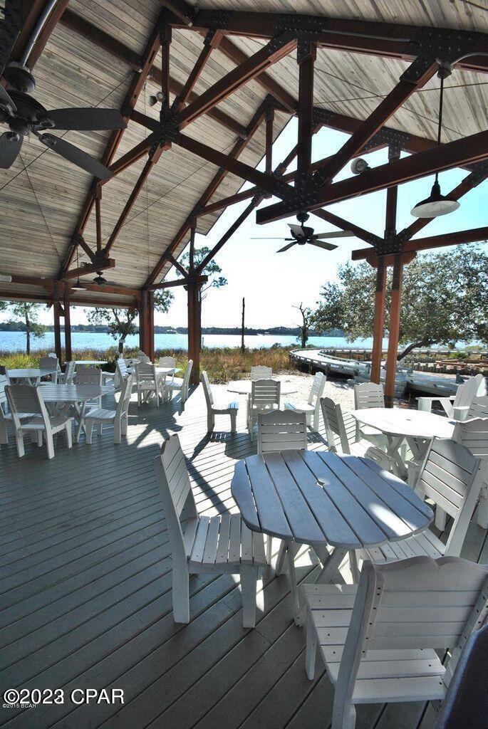 LAKESIDE LODGE AT PROSPECT POINT - Residential