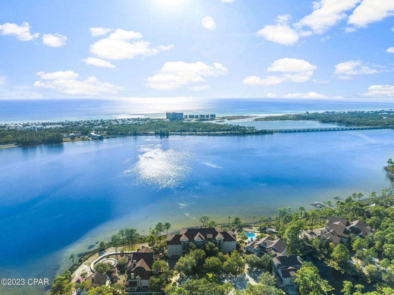 LAKESIDE LODGE AT PROSPECT POINT - Residential