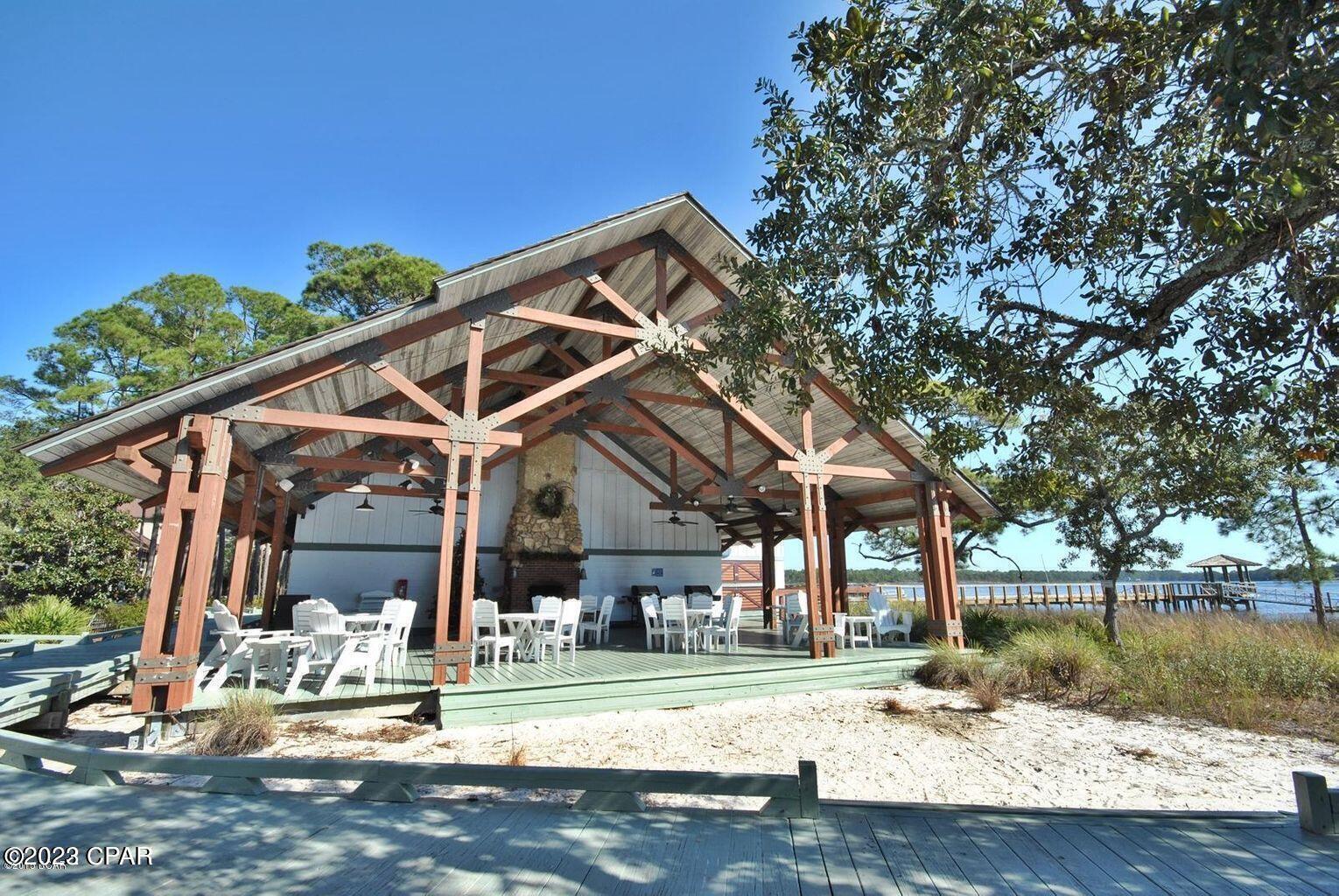 LAKESIDE LODGE AT PROSPECT POINT - Residential