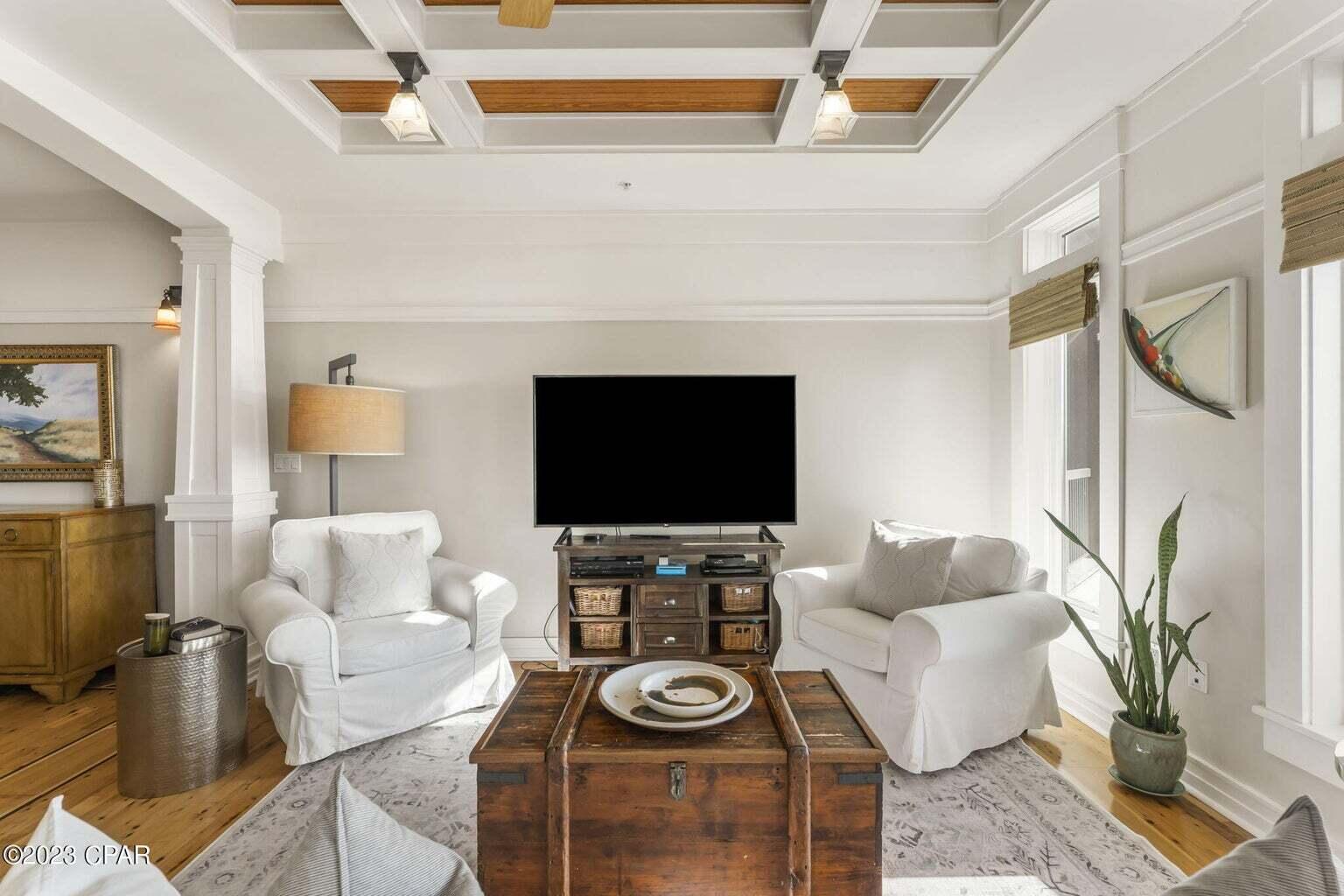 LAKESIDE LODGE AT PROSPECT POINT - Residential