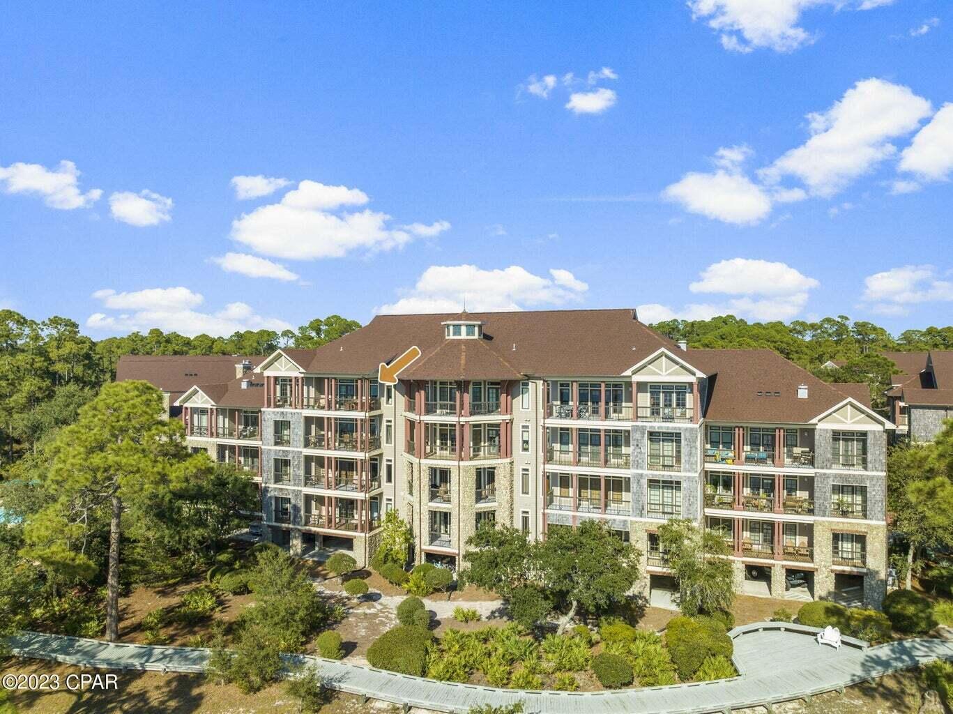 LAKESIDE LODGE AT PROSPECT POINT - Residential